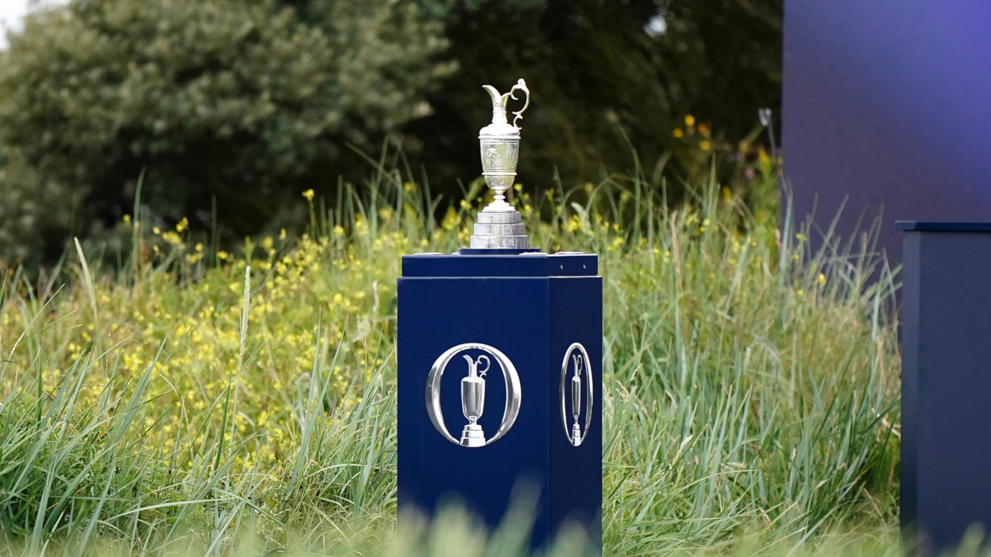 British Open gets under way at Troon