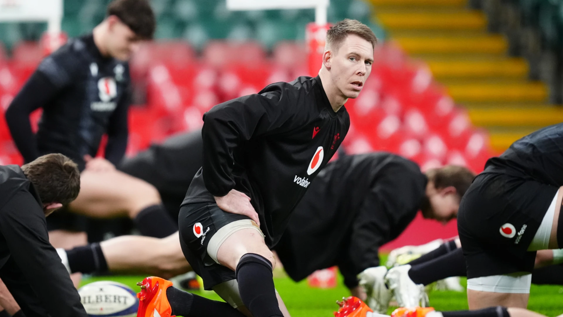 Trio return for Wales as Thomas picked at flyhalf for France test