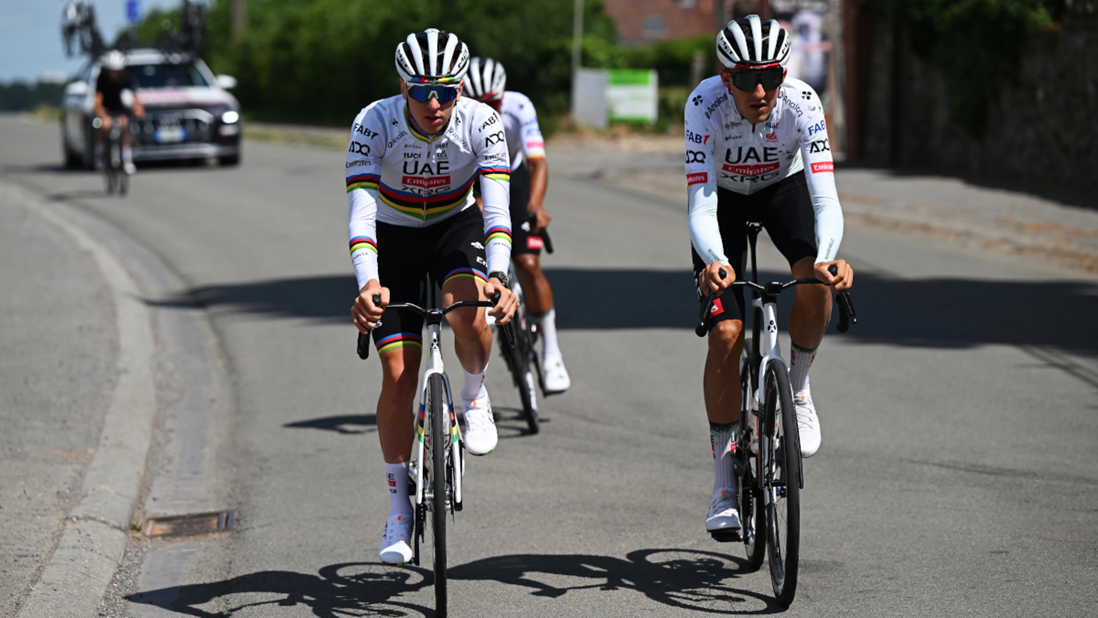 Rivals ready to rock as fans flood in for Tour de France opener