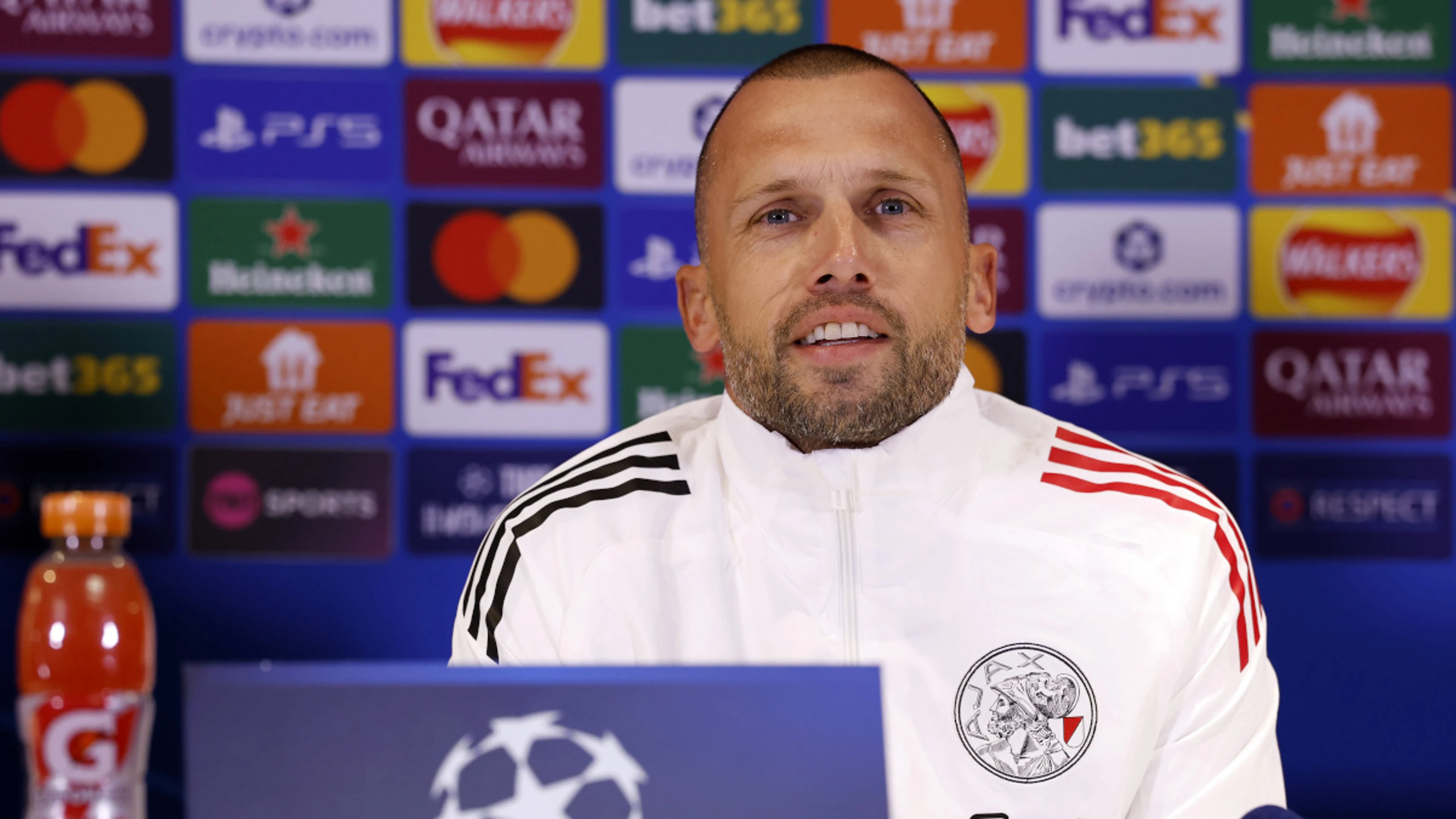 Ajax coach Heitinga purrs over Chelsea’s depth and ability