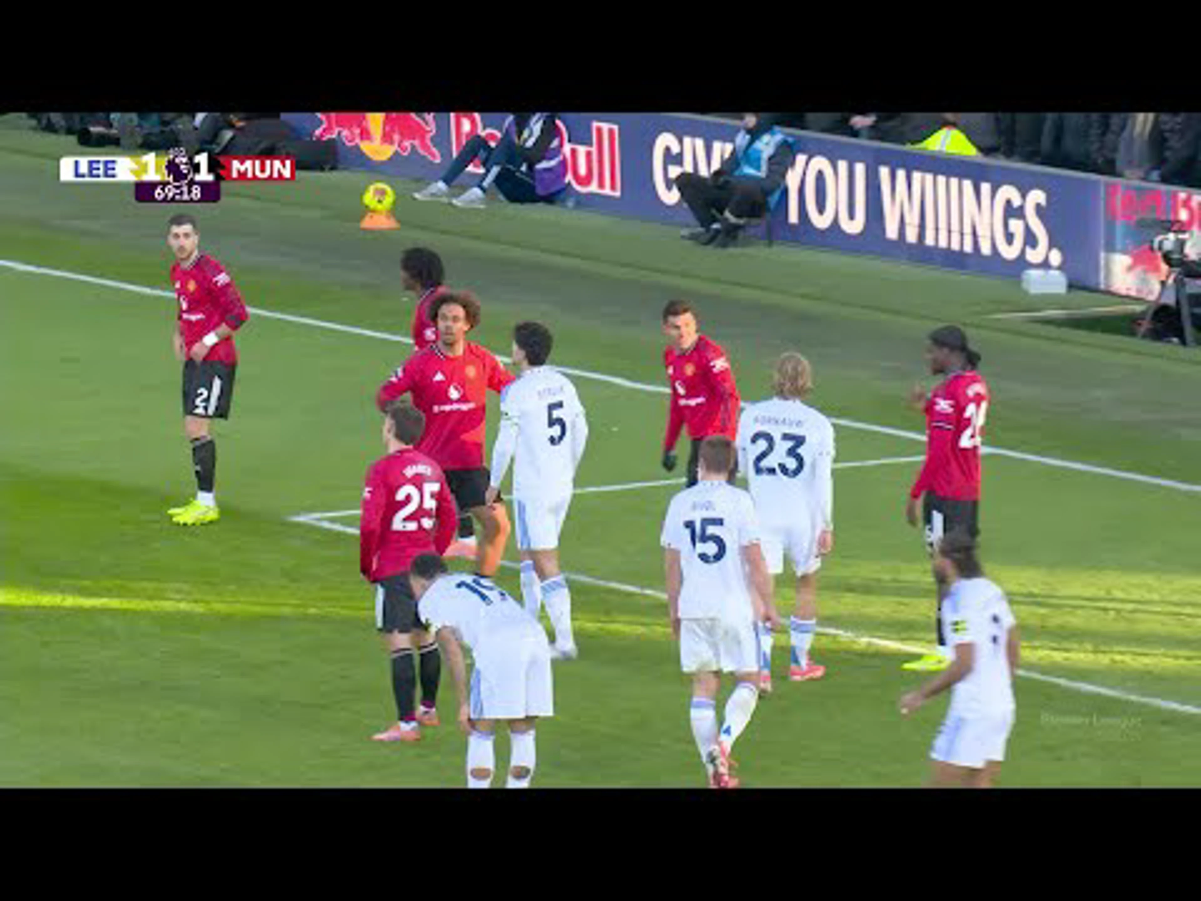 Senne Lammens | 70ᵗʰ Minute Spectacular Gk Save v Leeds United