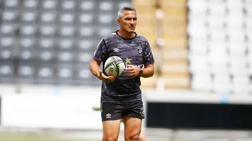 Sharks stick with continuity mantra for Dragons