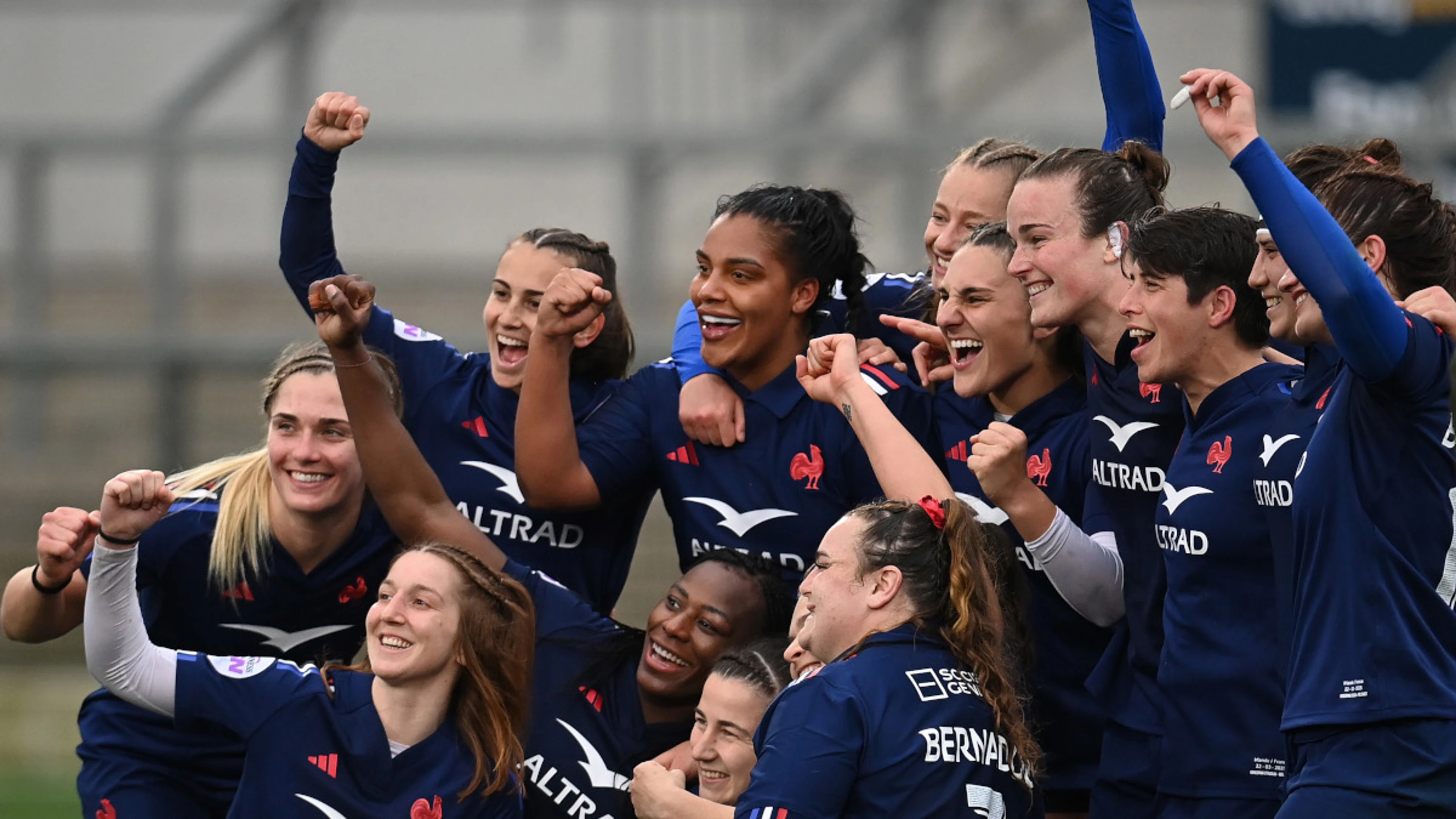 France resist Ireland rally to win Women's Six Nations opener