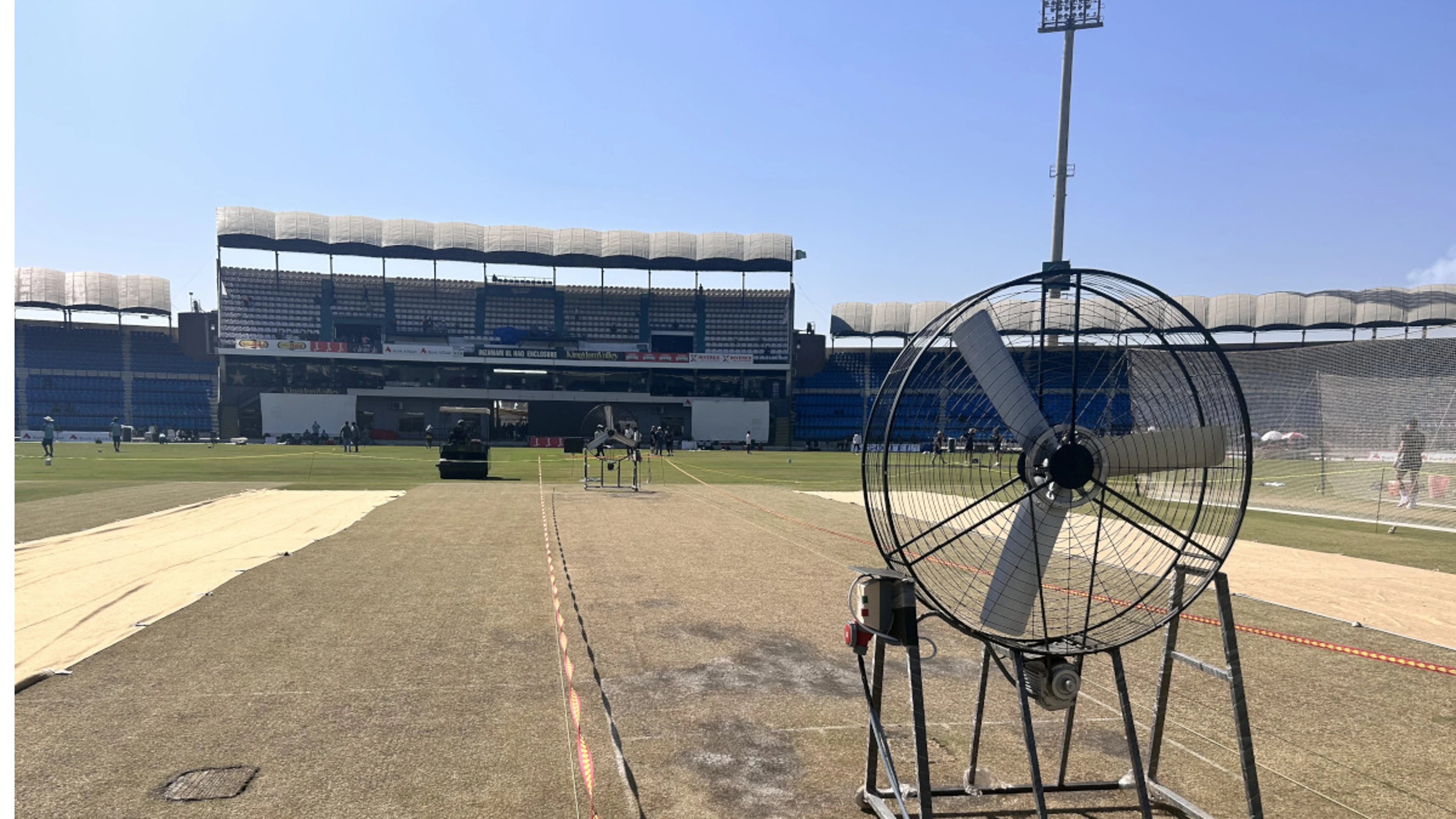 Pakistan to re-use Multan pitch for second England test