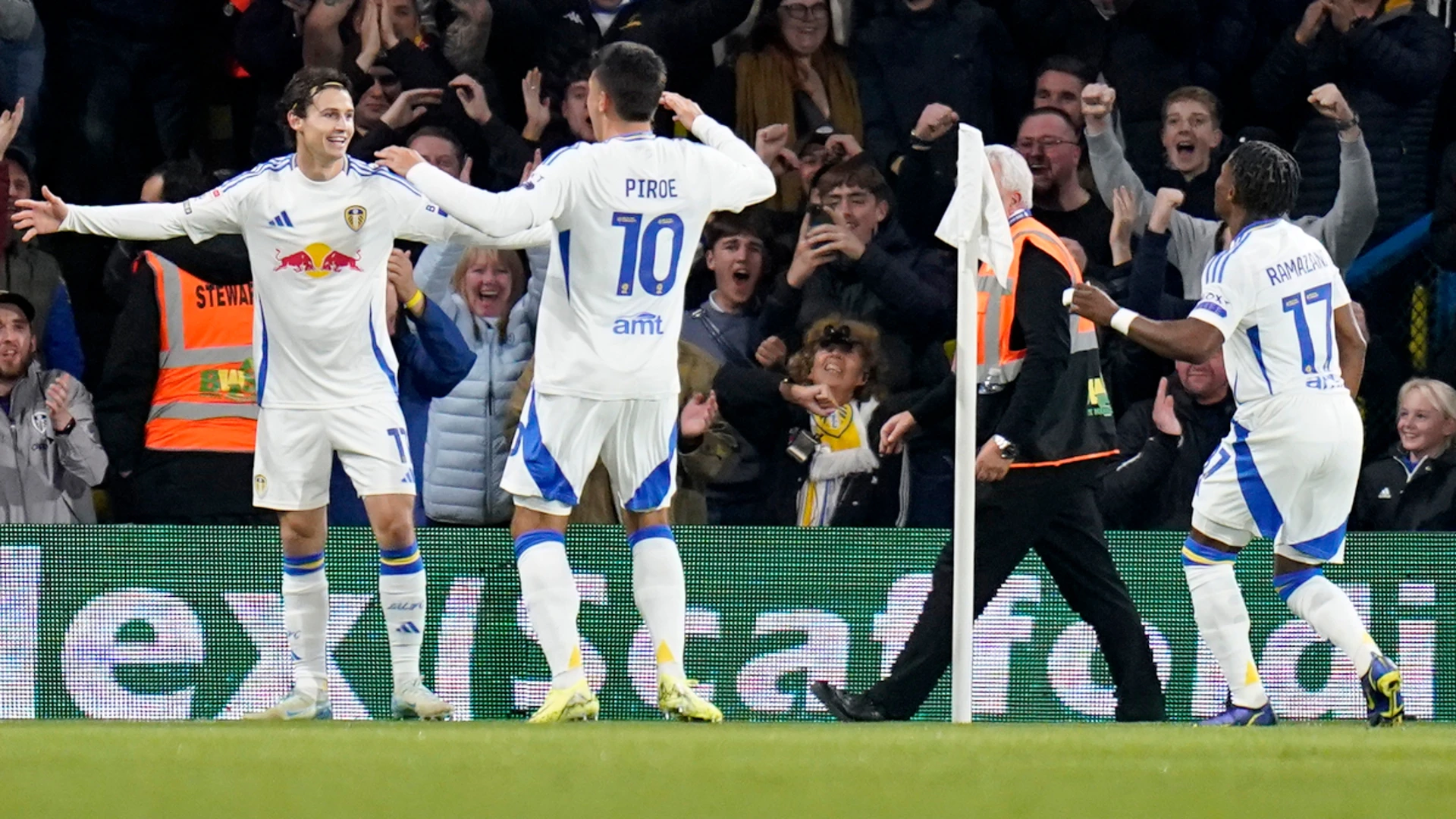 Leeds punish Watford mistakes to boost promotion push