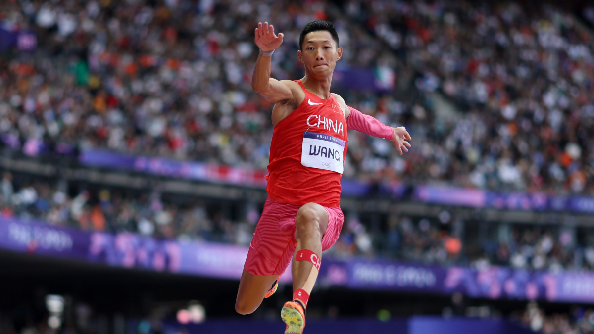 Hospital video helps clear Chinese long jump world champion of doping