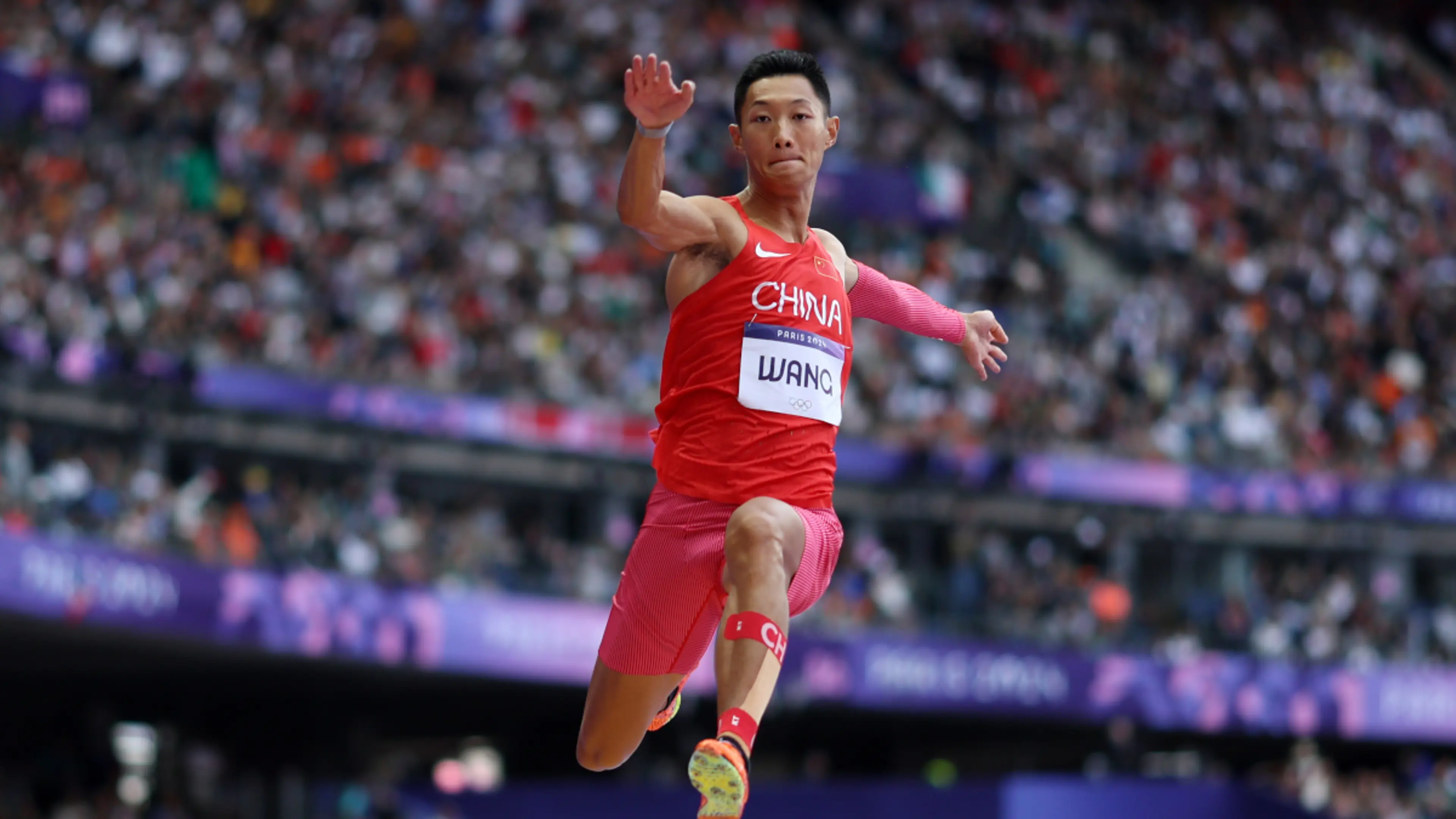 Hospital video helps clear Chinese long jump world champion of doping