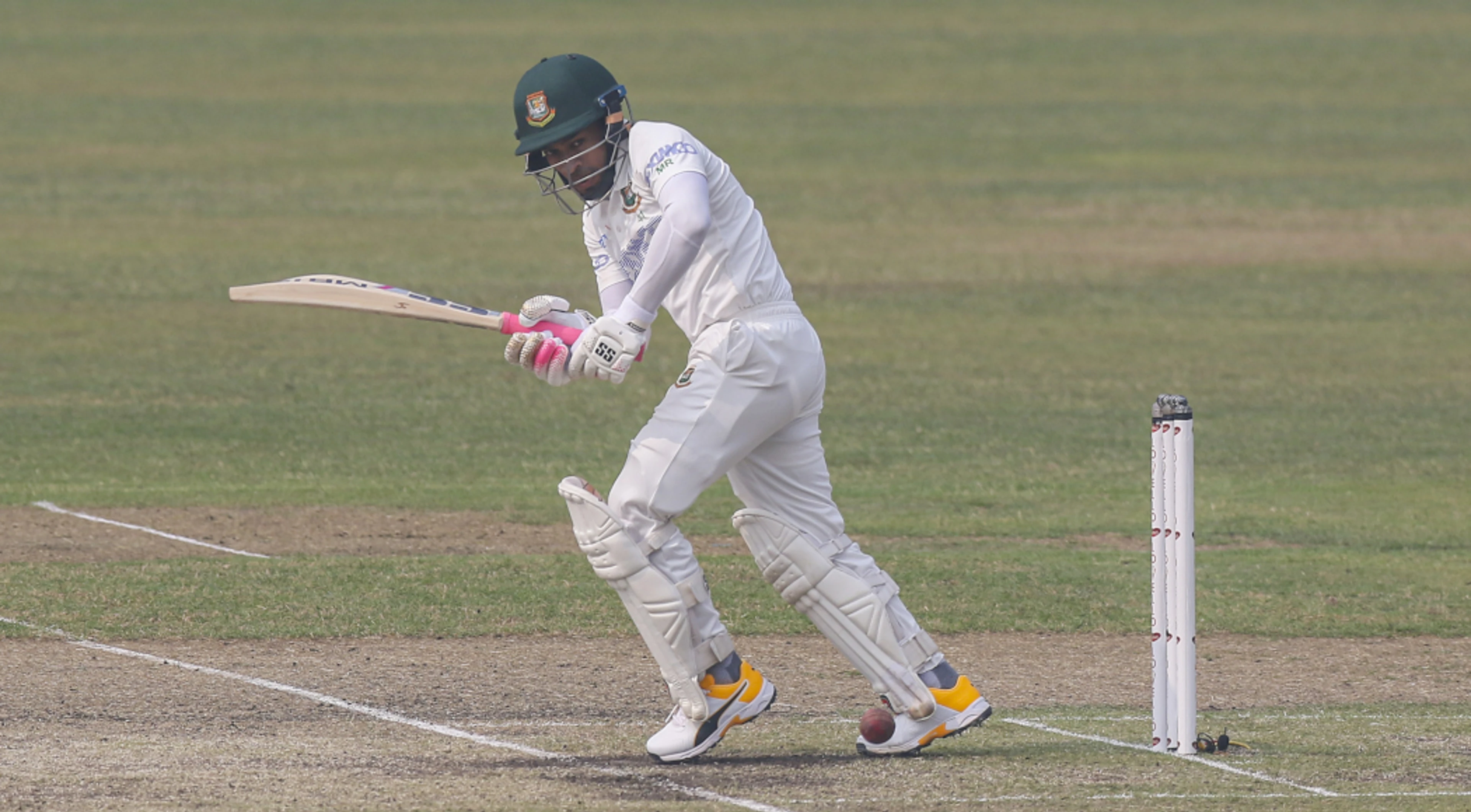 Sri Lanka's top order responds after massive Bangladesh first-innings total
