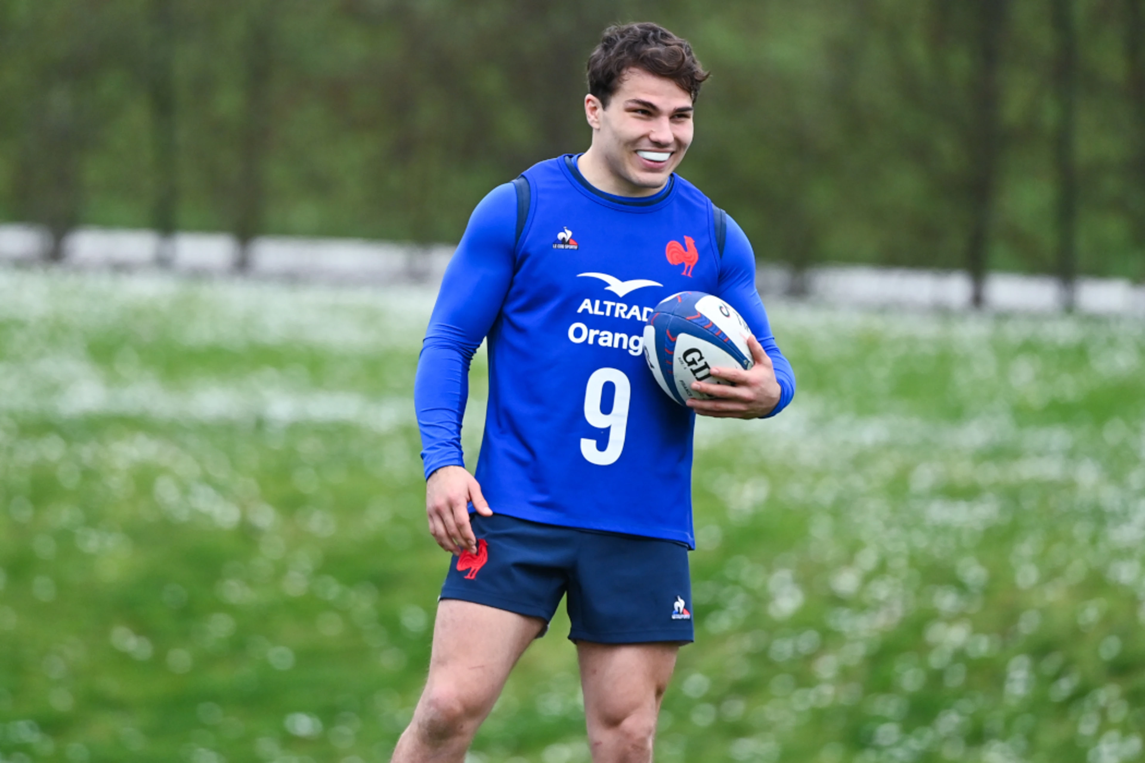 Dupont says France must not 'let up' against Wales