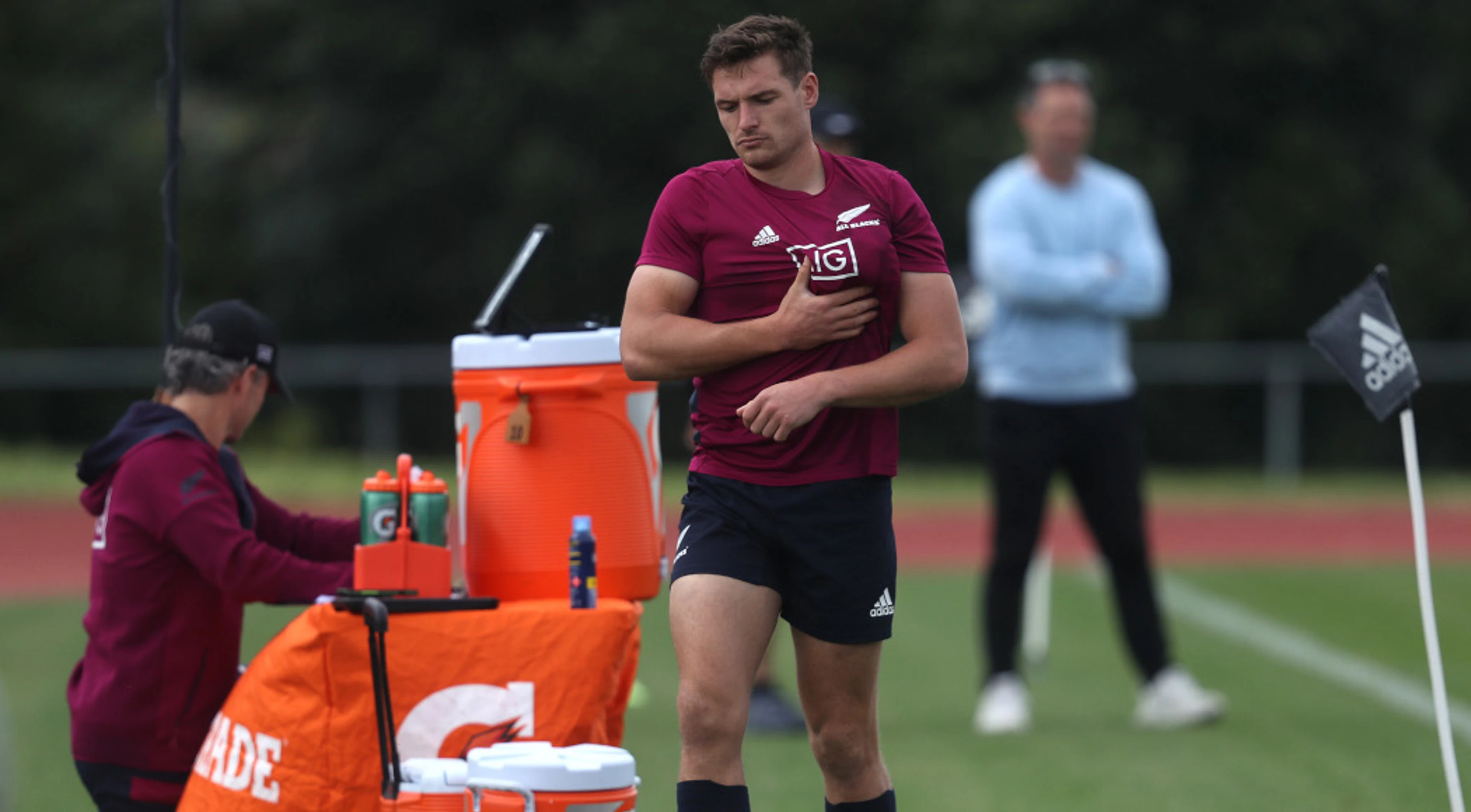 All Blacks utility back Bridge signs for Montpellier