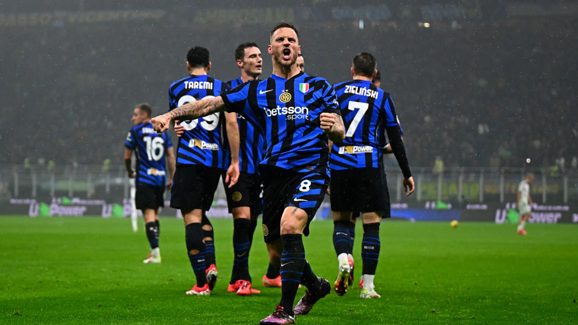 Arnautovic blasts Inter Milan into Italian Cup semis