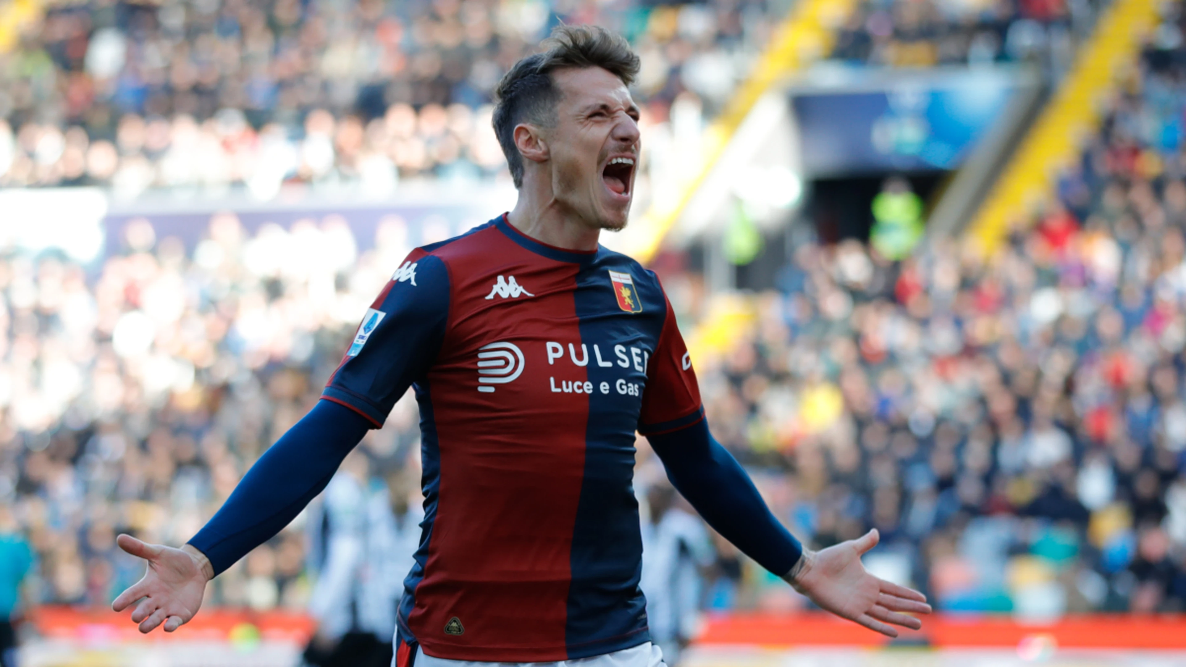 Vieira gets first win with Genoa at 10-man Udinese
