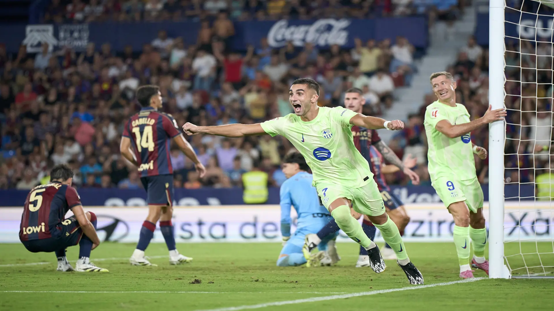 Barca complete late comeback win as Atletico drop more points in Liga