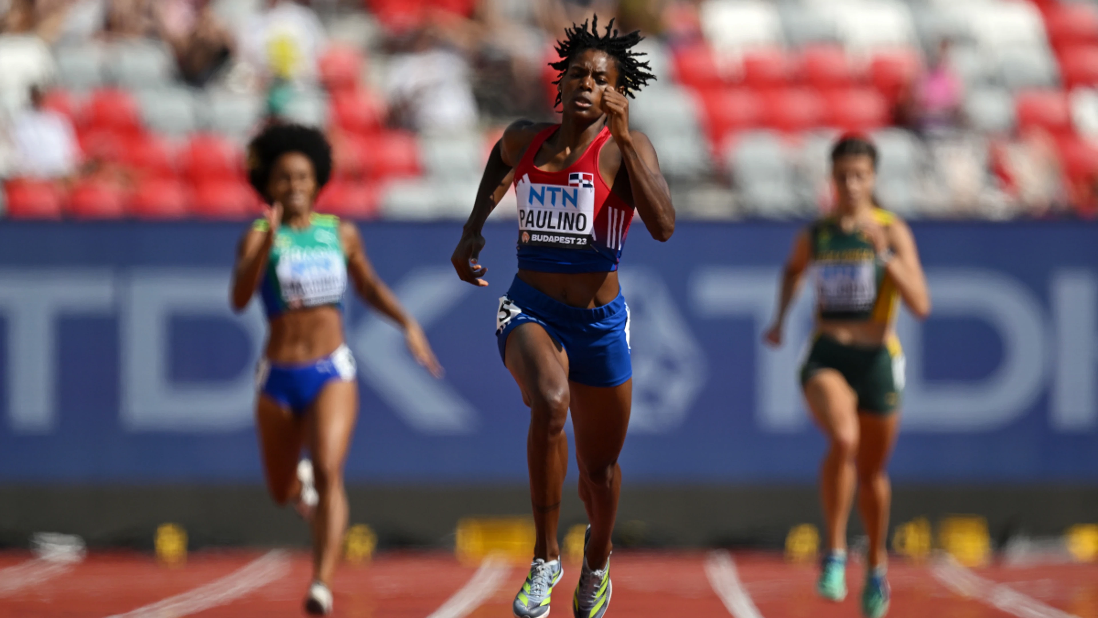 Door opens for Paulino to step up to 400m gold