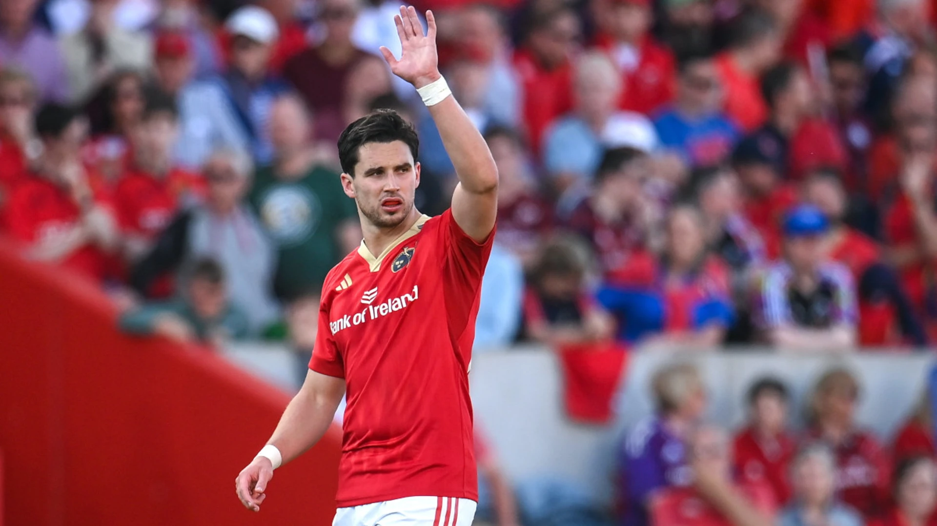 Ireland fly-half Carbery leaves Munster for Bordeaux-Begles