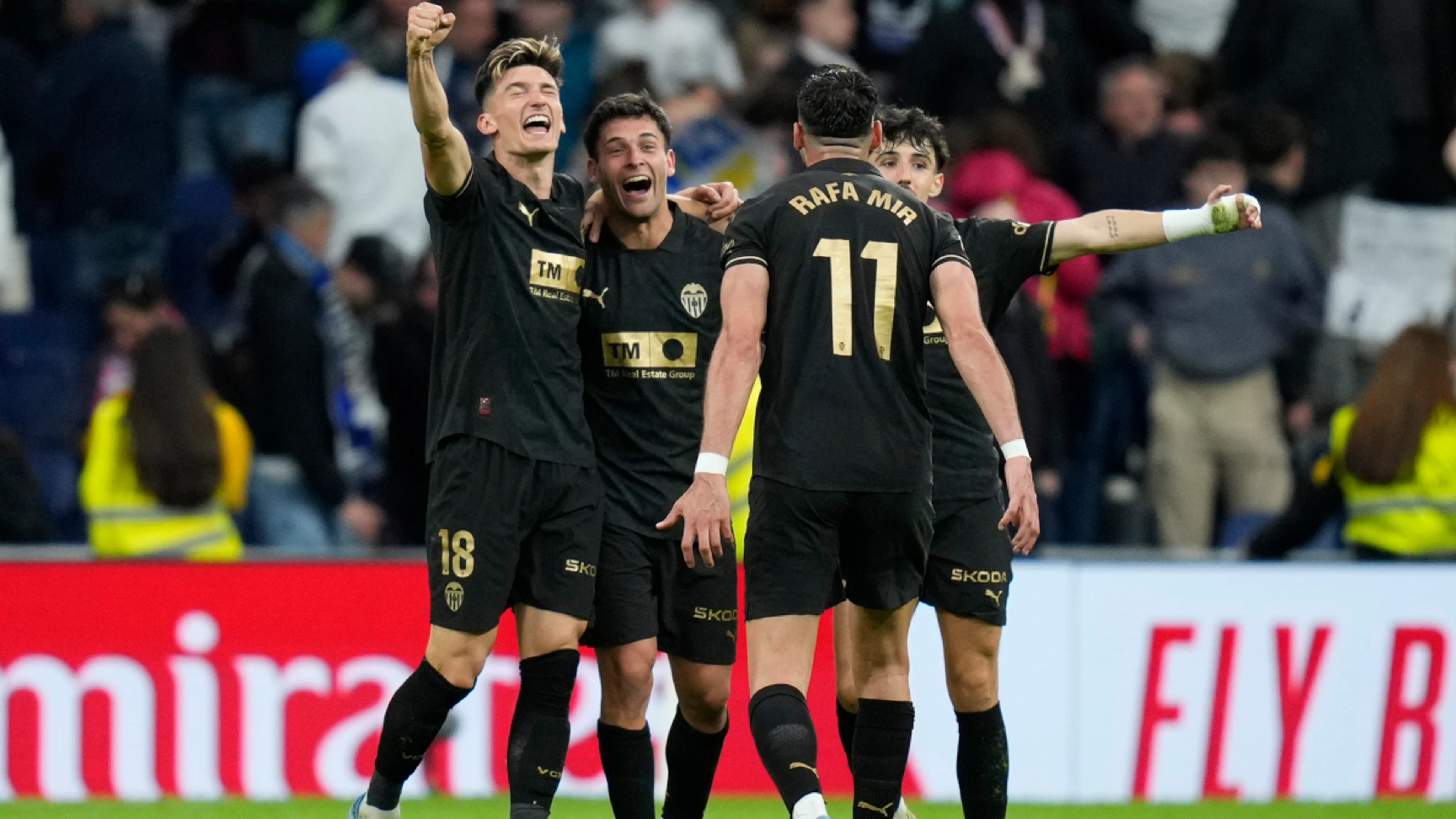 Coach hails Valencia's resilience after first win at Real Madrid since 2008