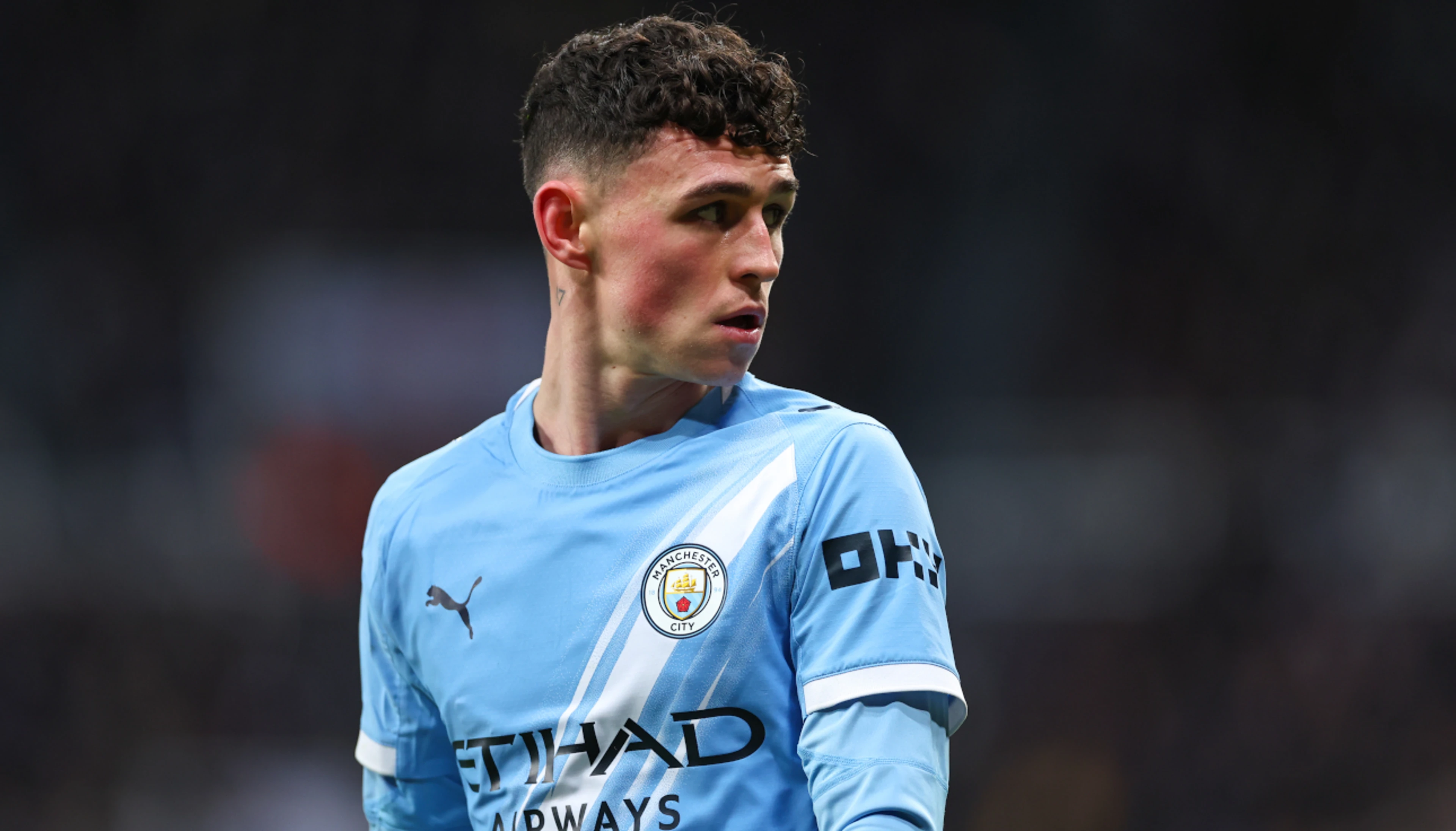 Man City's Foden to play through pain of broken hand