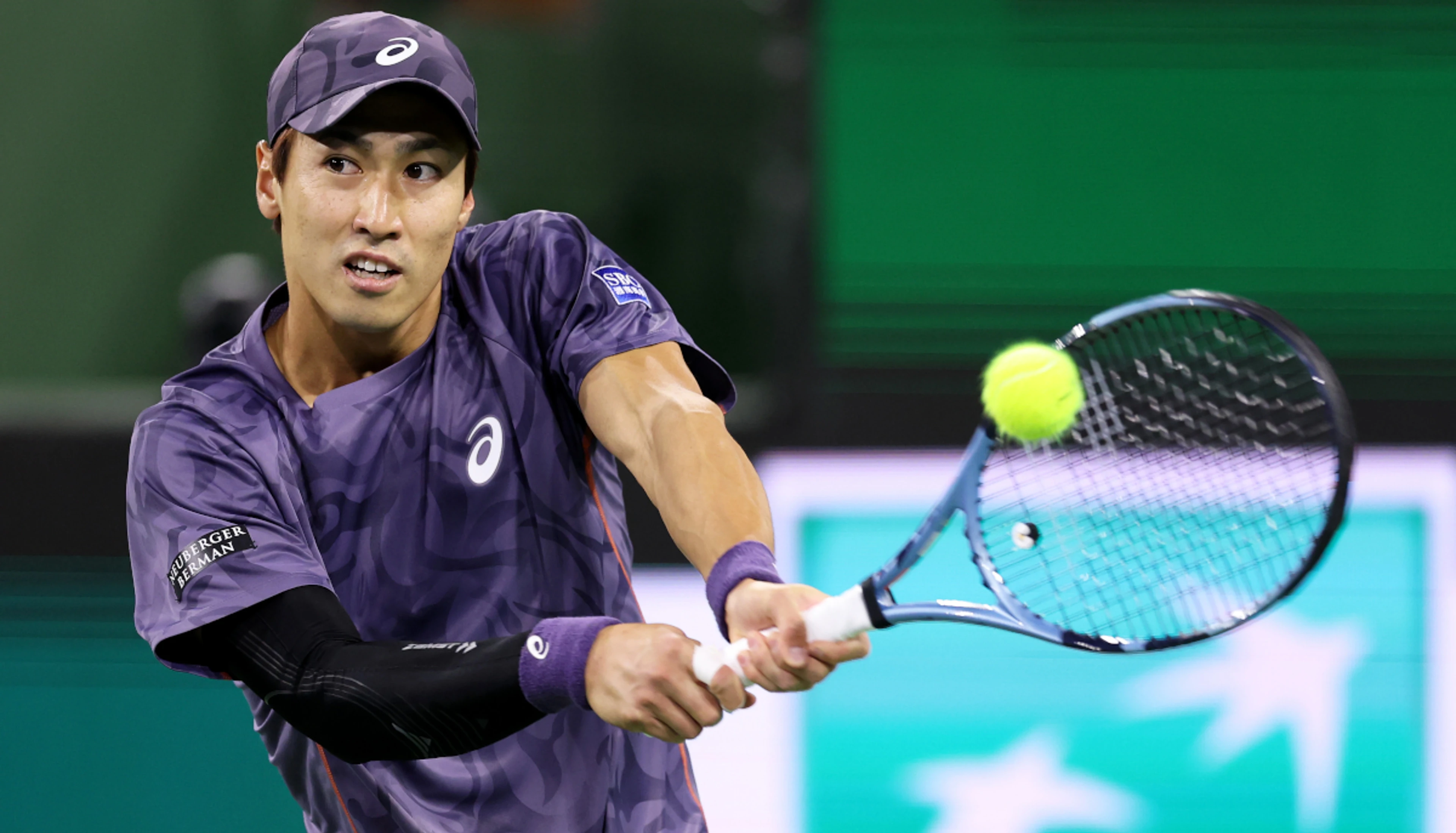 Japan's Watanuki feels the love from Pepsi after mid-match swig