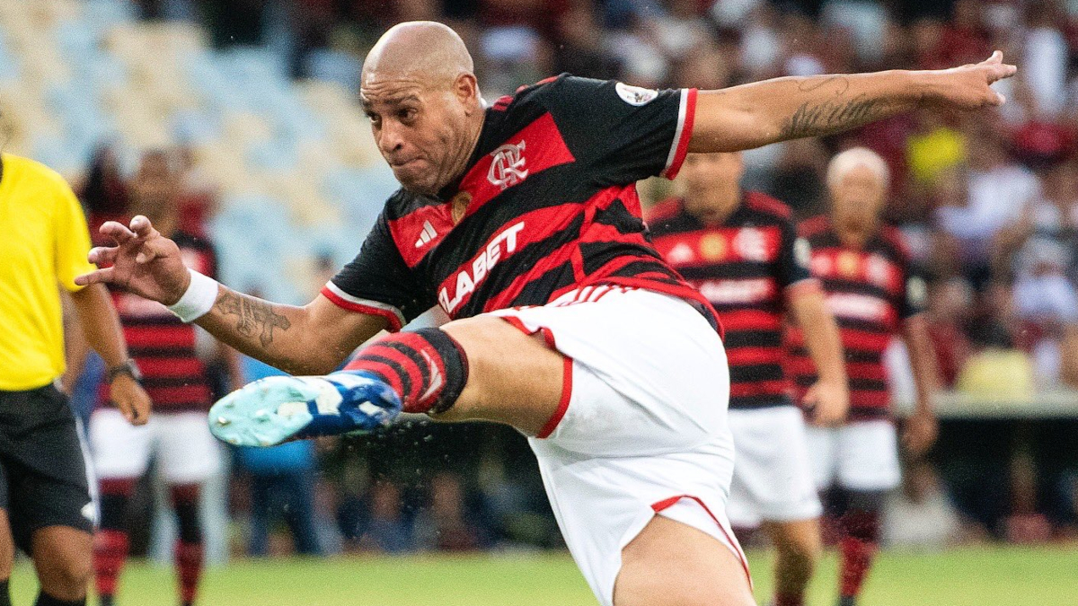 Brazil's fallen 'Emperor' Adriano bids farewell to football