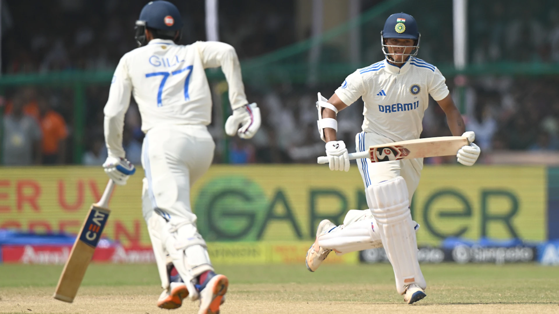 Gill, Pant sparkle as India reach 195-5 at lunch