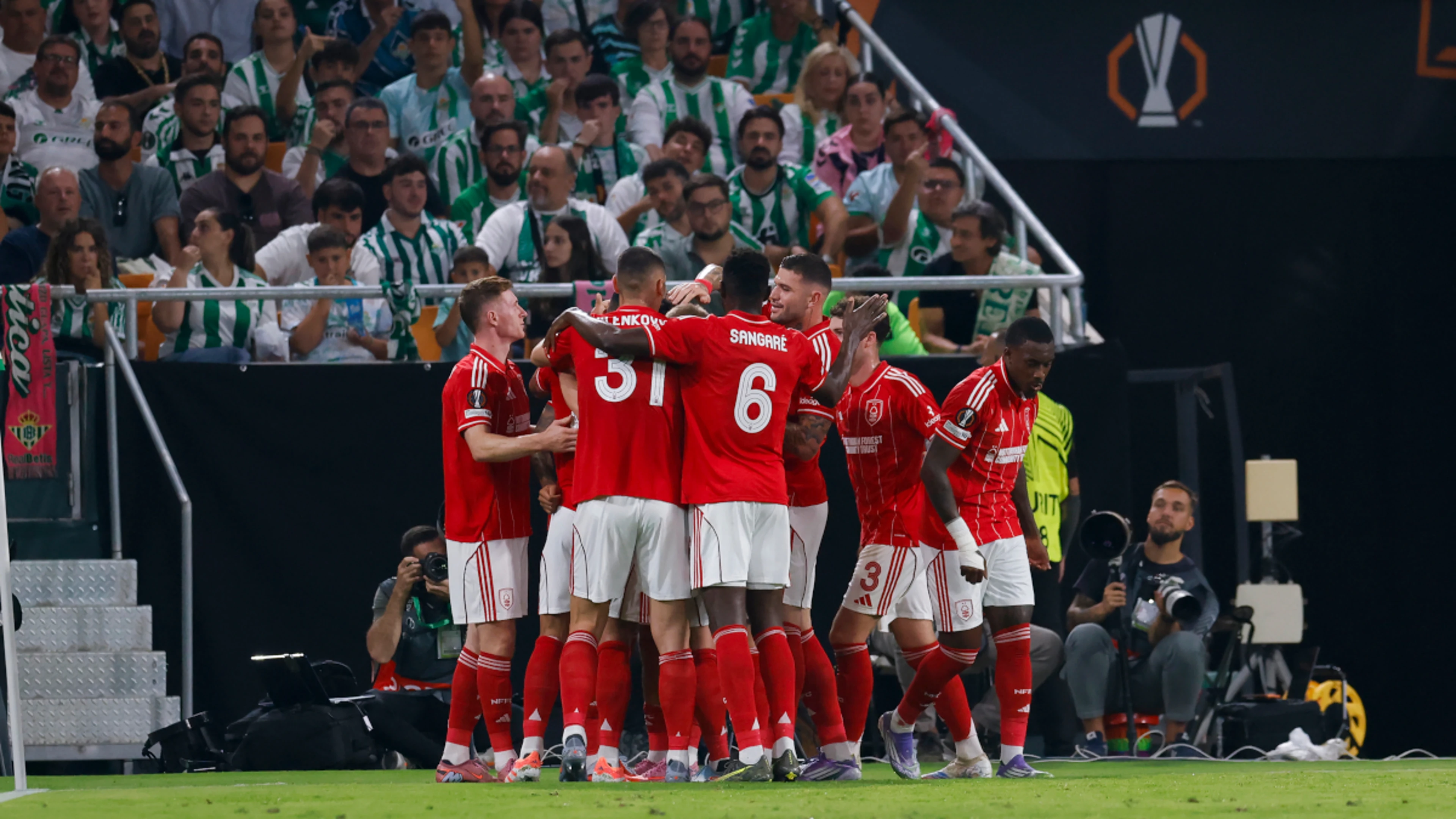 Postecoglou's Forest held by Antony's Betis on European return