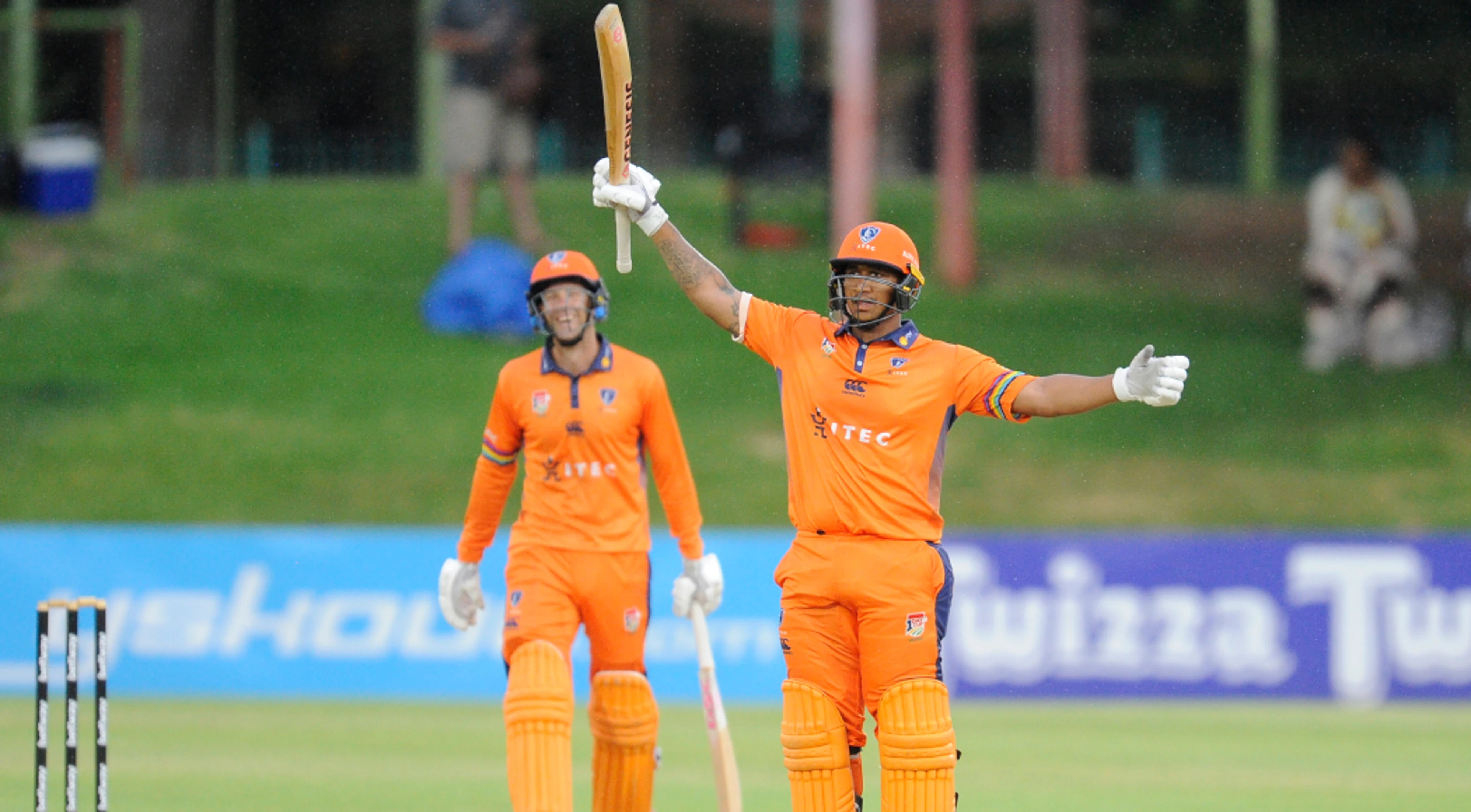 Botha and Kruger lead Knights to win over Warriors