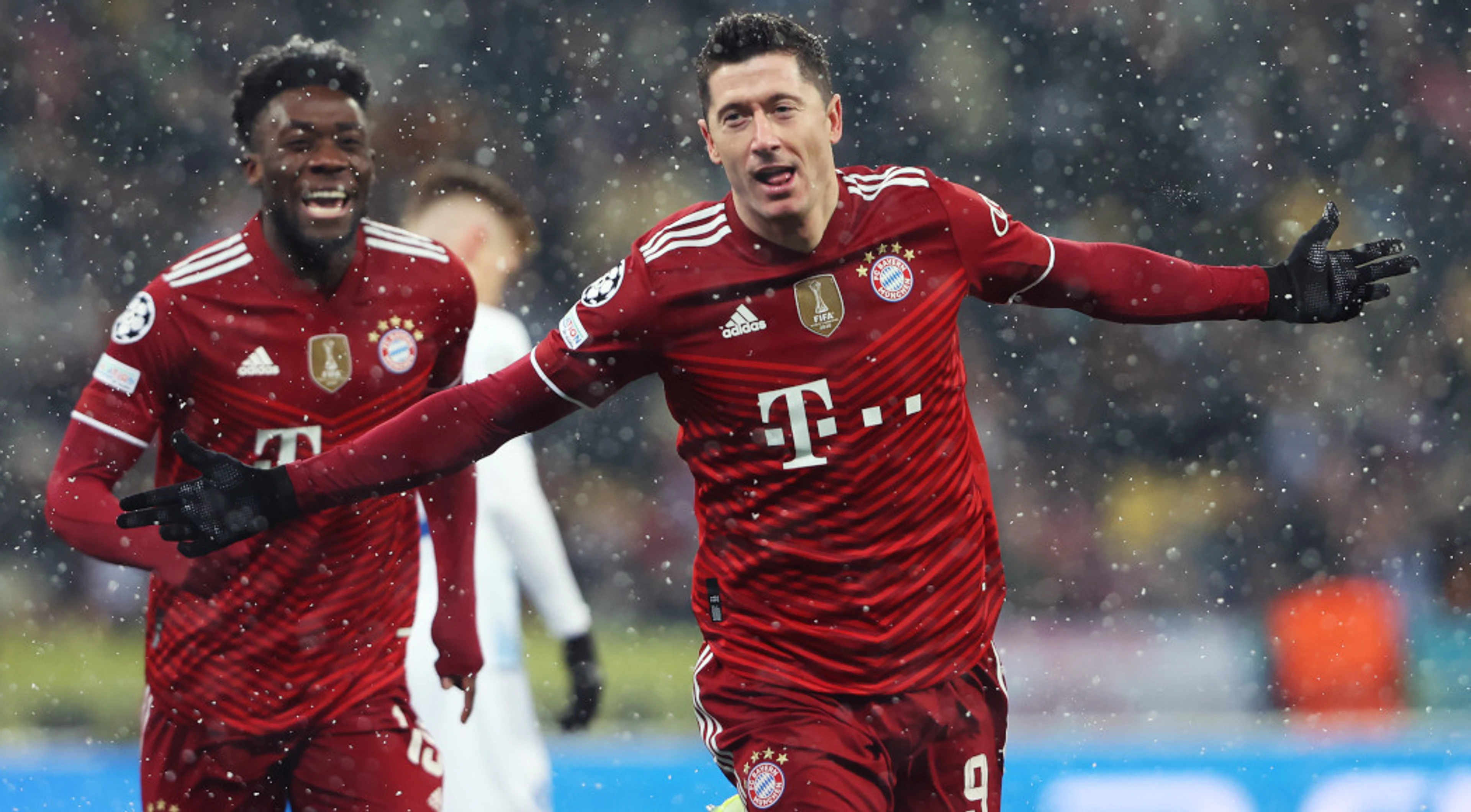 Bayern under pressure to maintain title course, keep stars