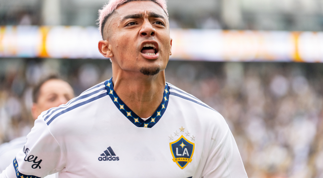 Barca miss out on Araujo deal by 18 seconds, says director