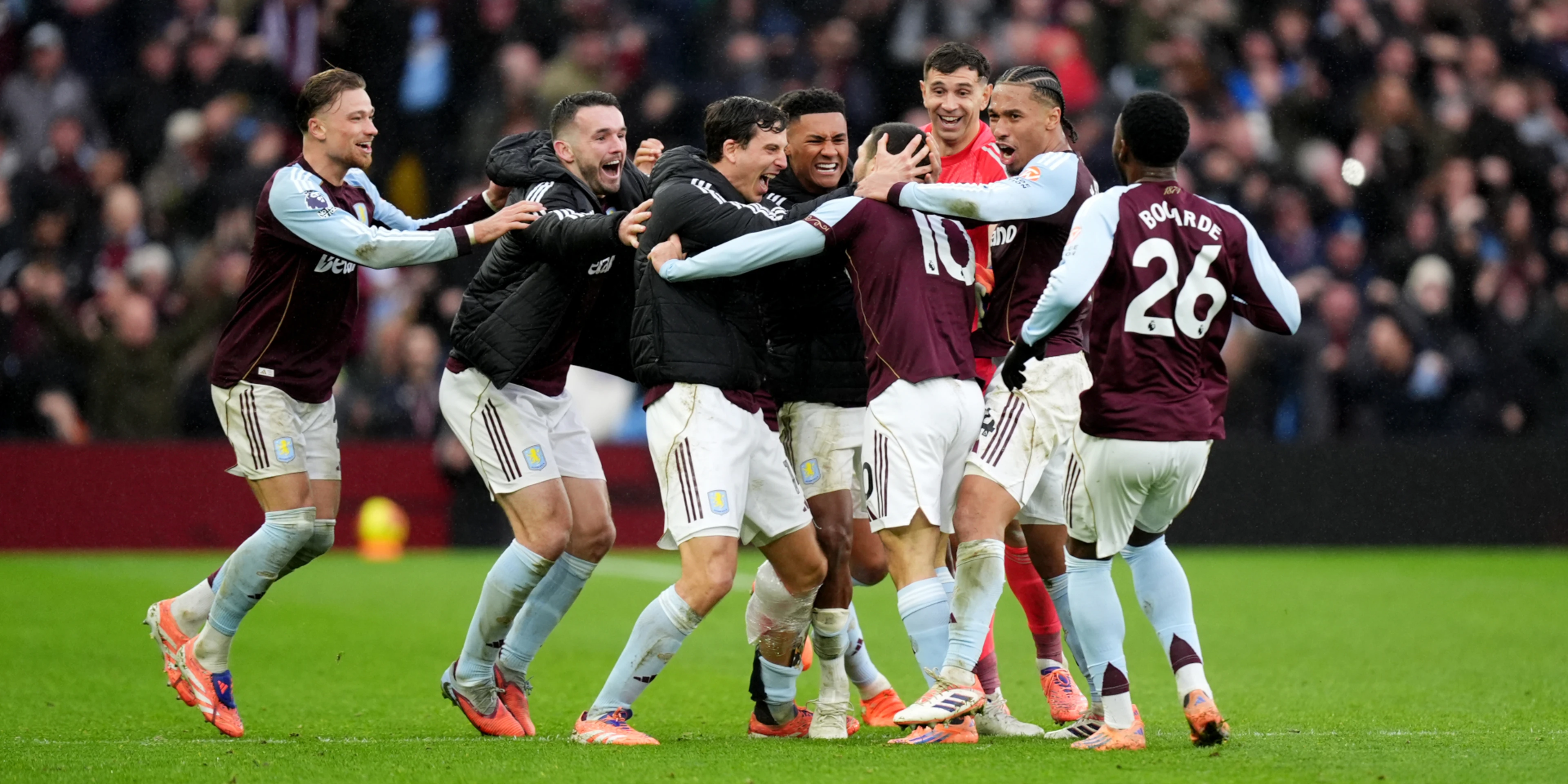 Arsenal rocked by Aston Villa, Man City cut gap to two points