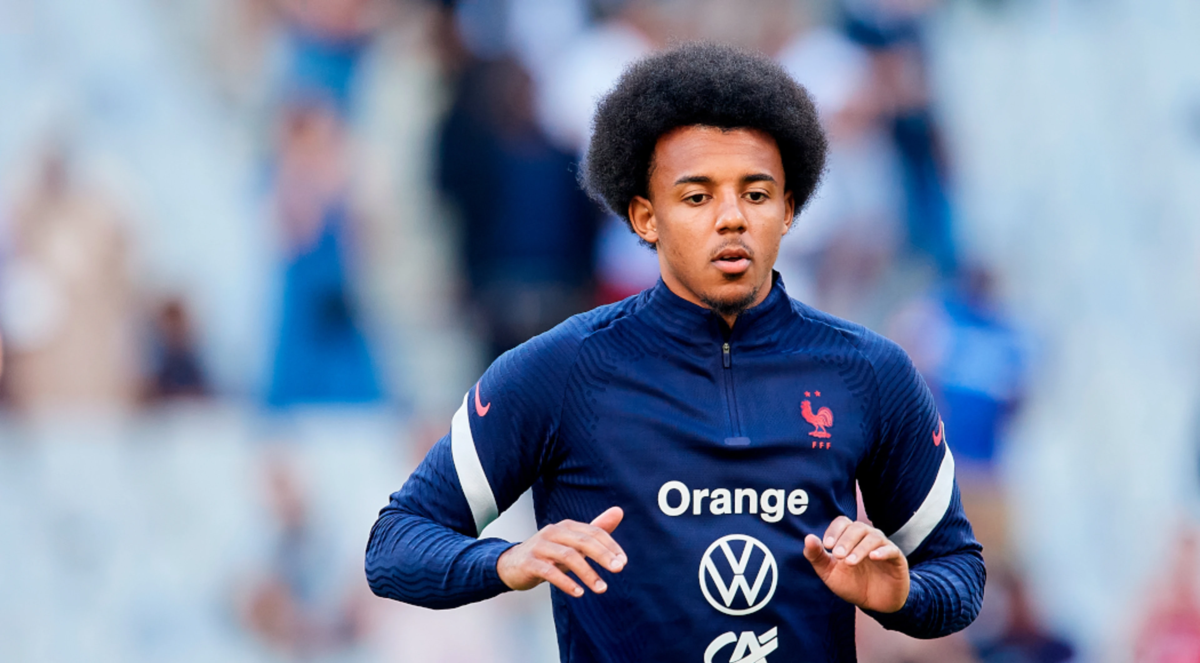 Kounde proud to join 'ambitious' Barcelona