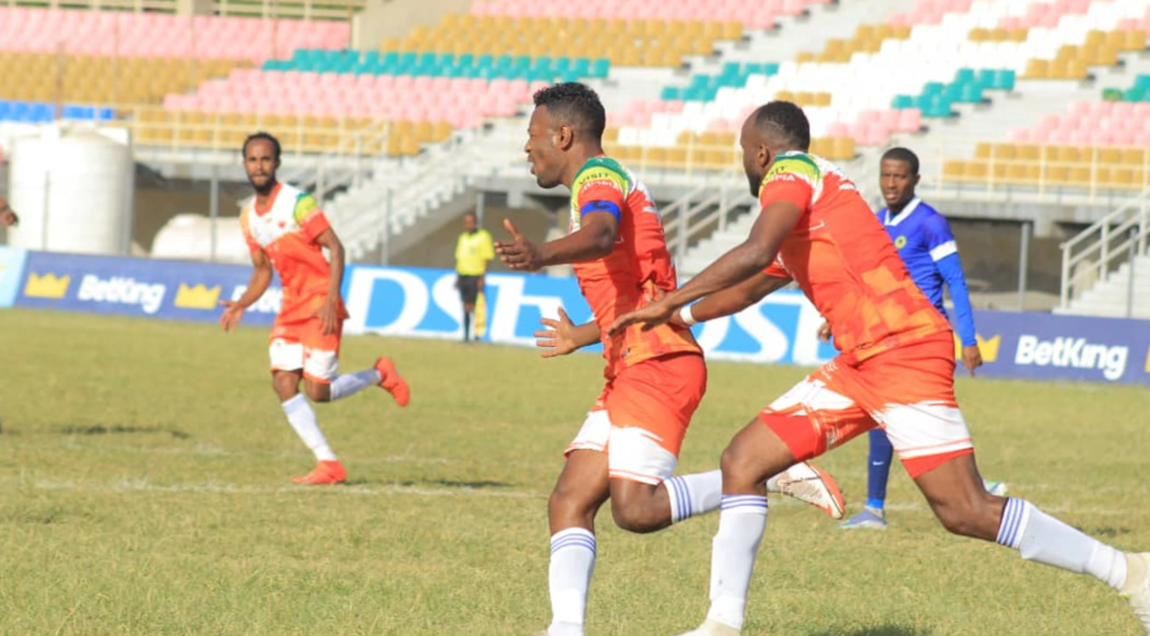 Kebede hits, Fasil 's fantastic four