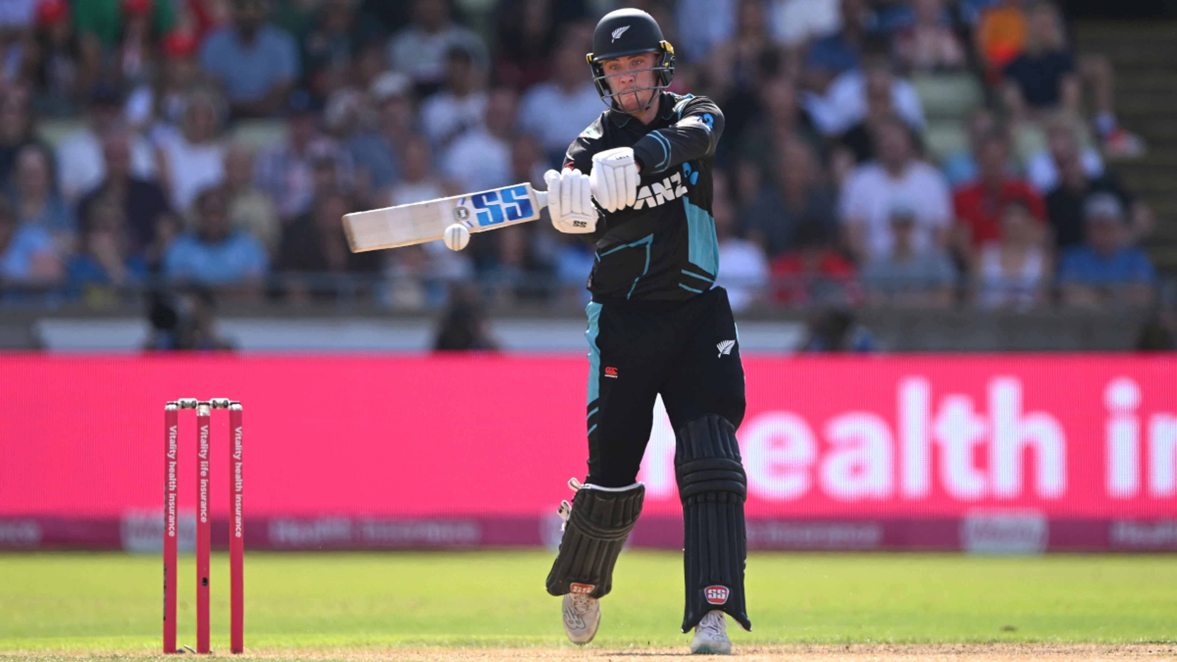 Allen and Phillips lead the way as New Zealand hammer England