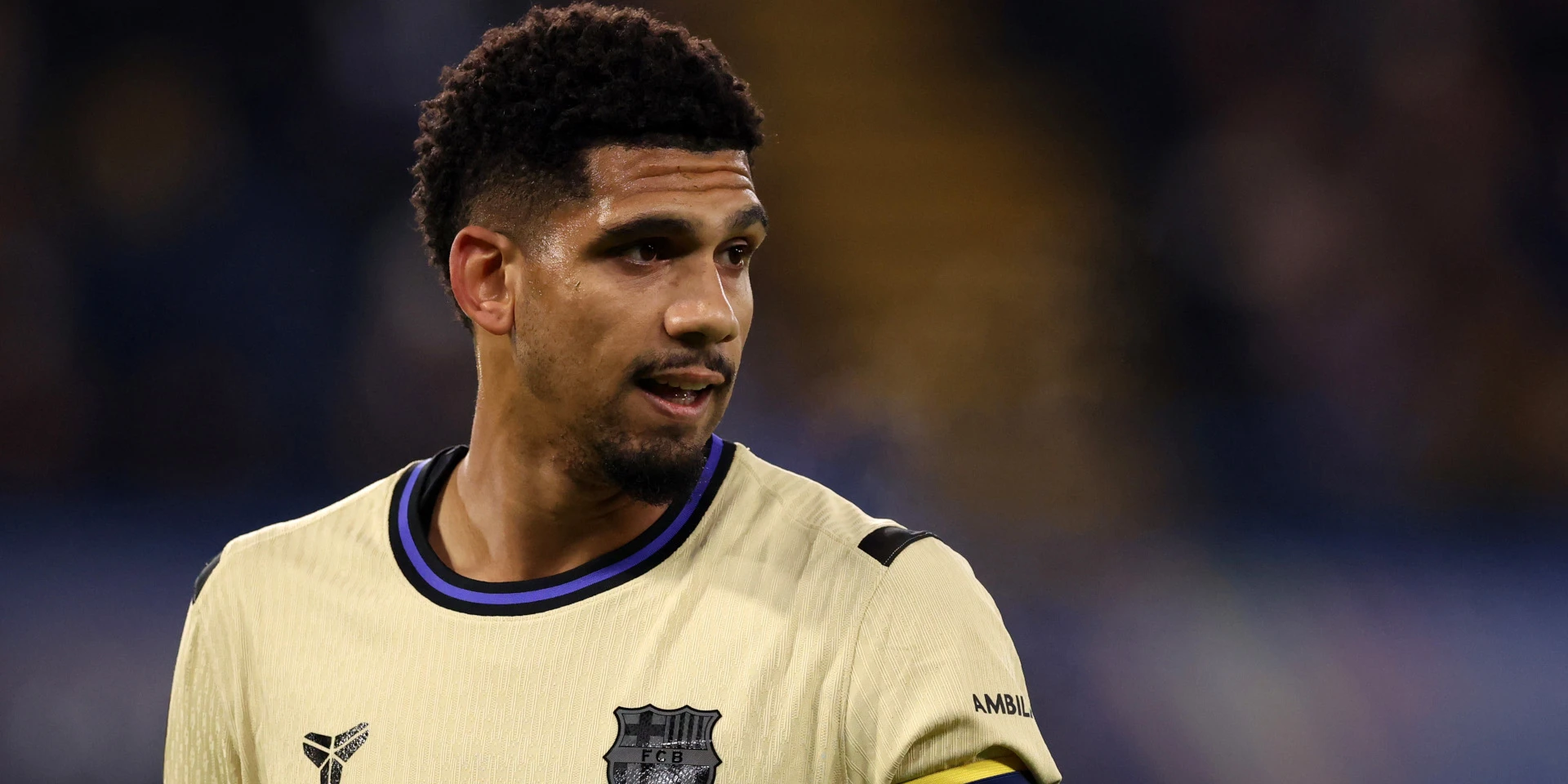 Barcelona's Araujo returns to training after weeks out