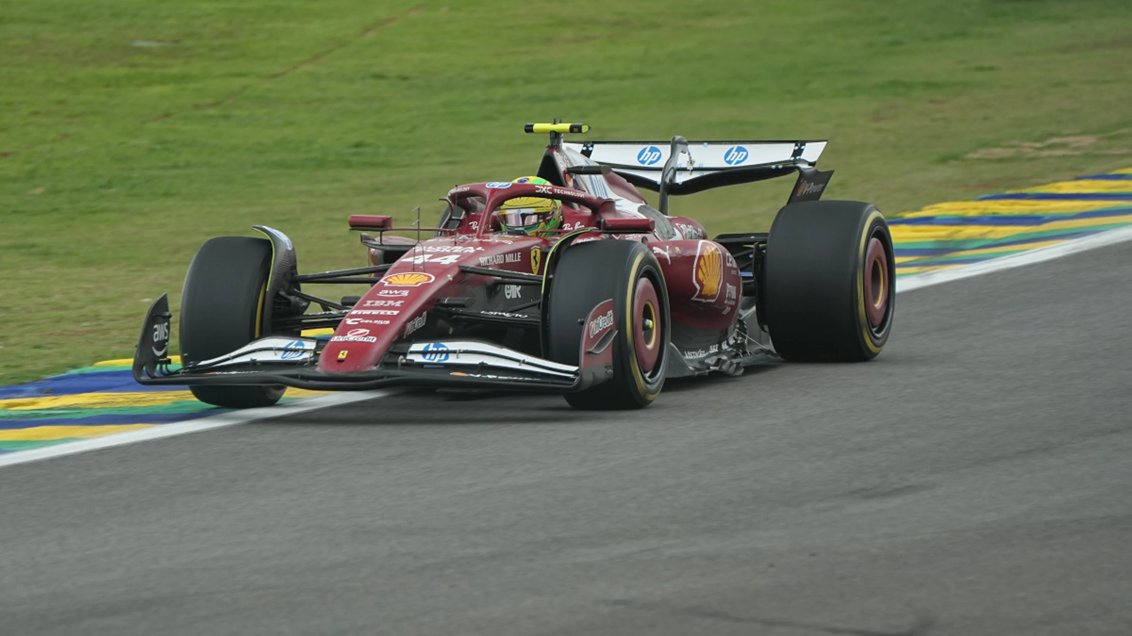 Hamilton upbeat despite 'nightmare' at Ferrari