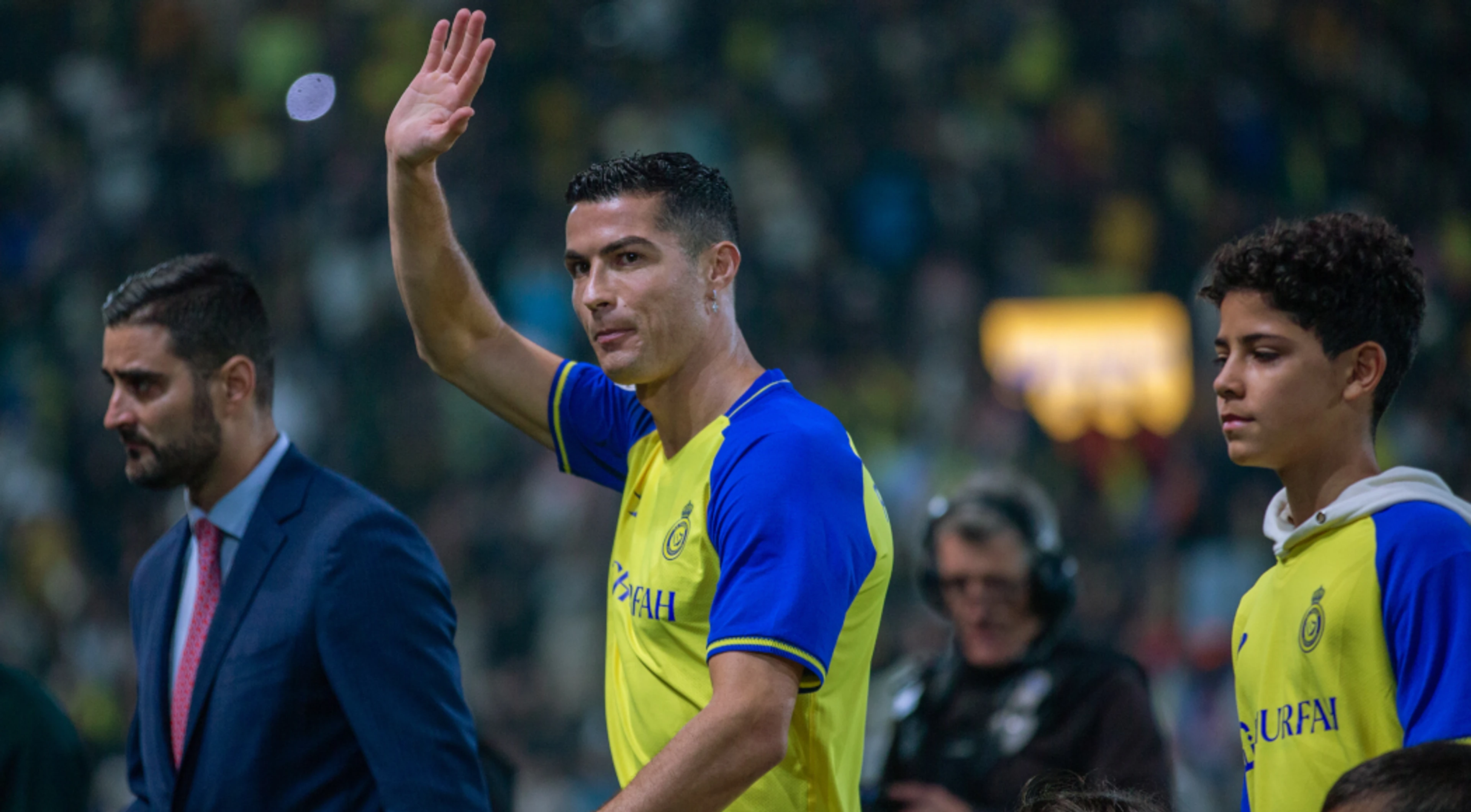 Ronaldo to earn €400 million in Saudi - club source