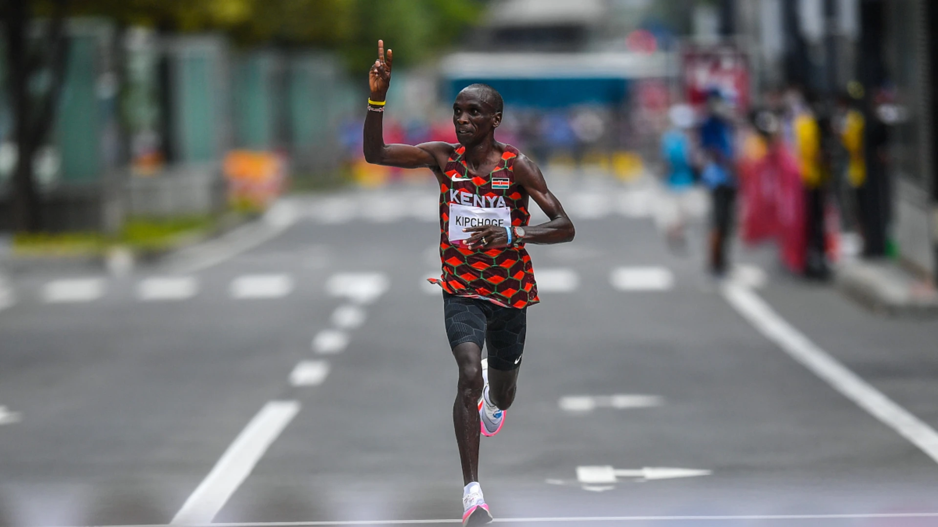 Kipchoge says there's more to come after London Marathon