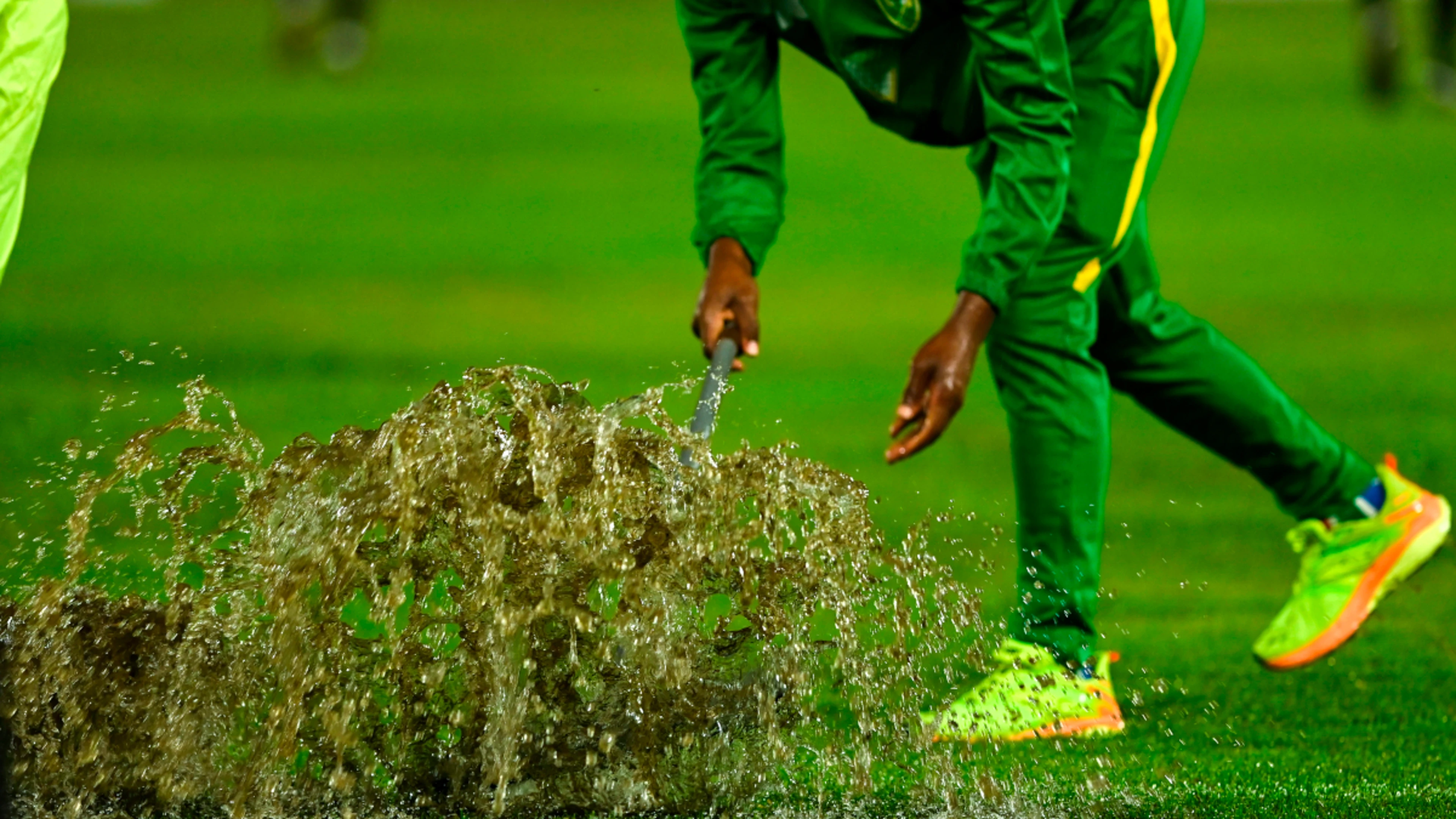 Arrows, Pirates game abandoned due to waterlogged pitch 