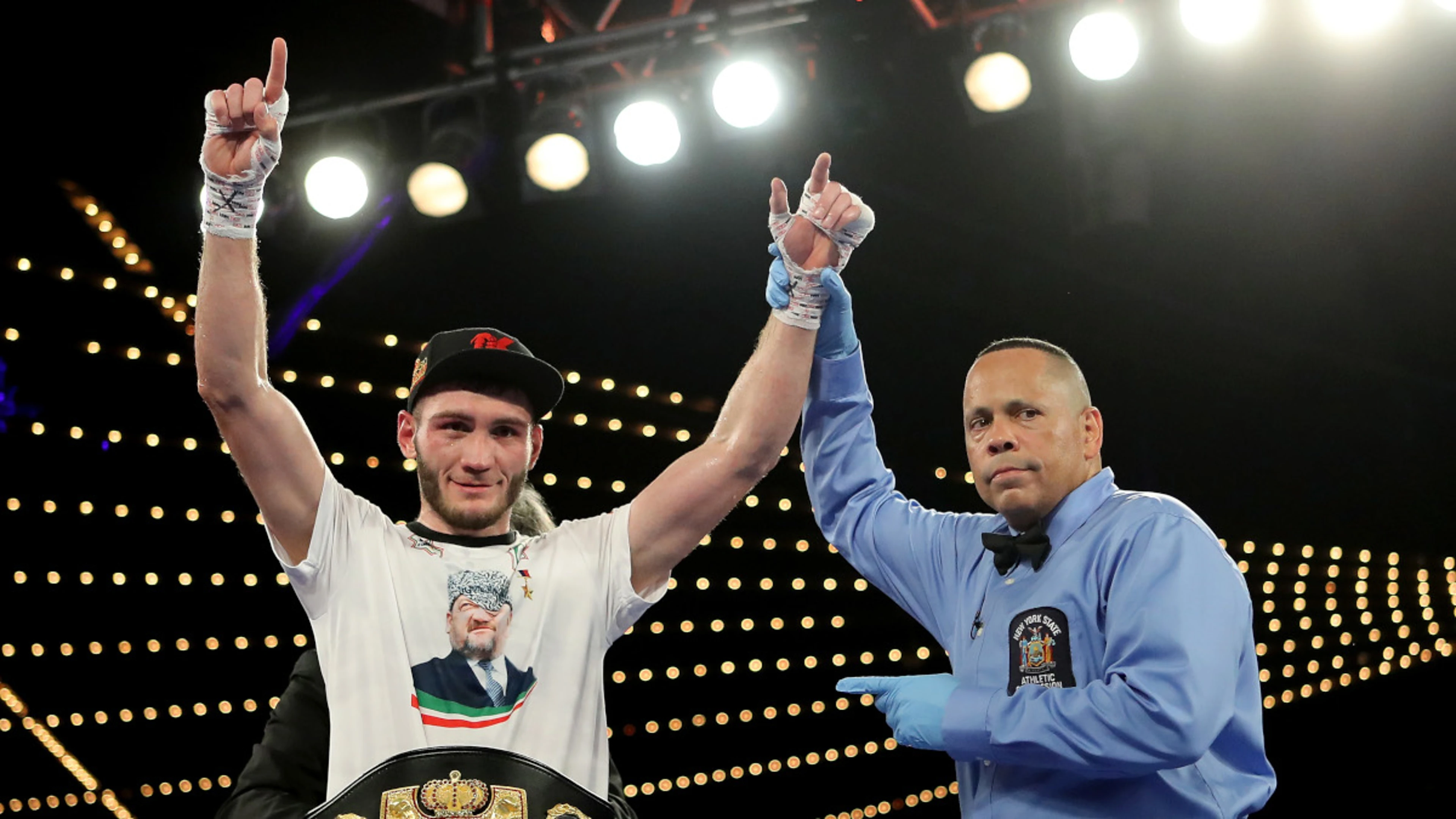 Murtazaliev wins vacant WBA junior middleweight title