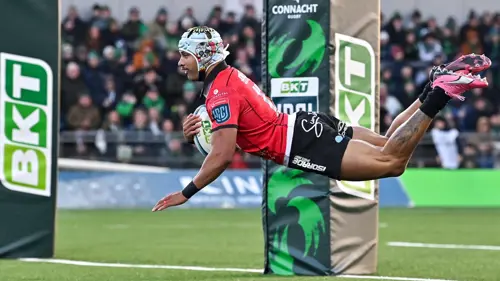14-man Lions roar as they smash Connacht against the odds