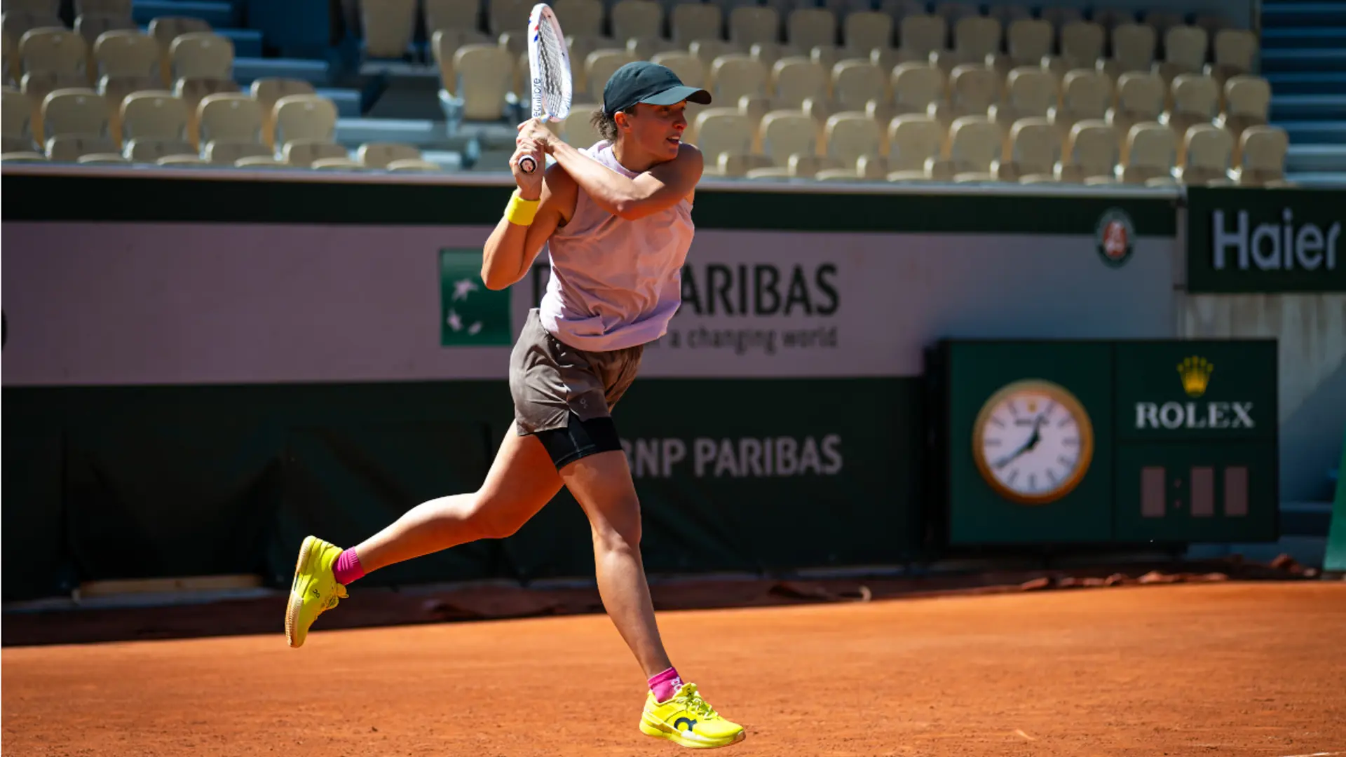Swiatek’s clay empire on shaky ground ahead of Paris