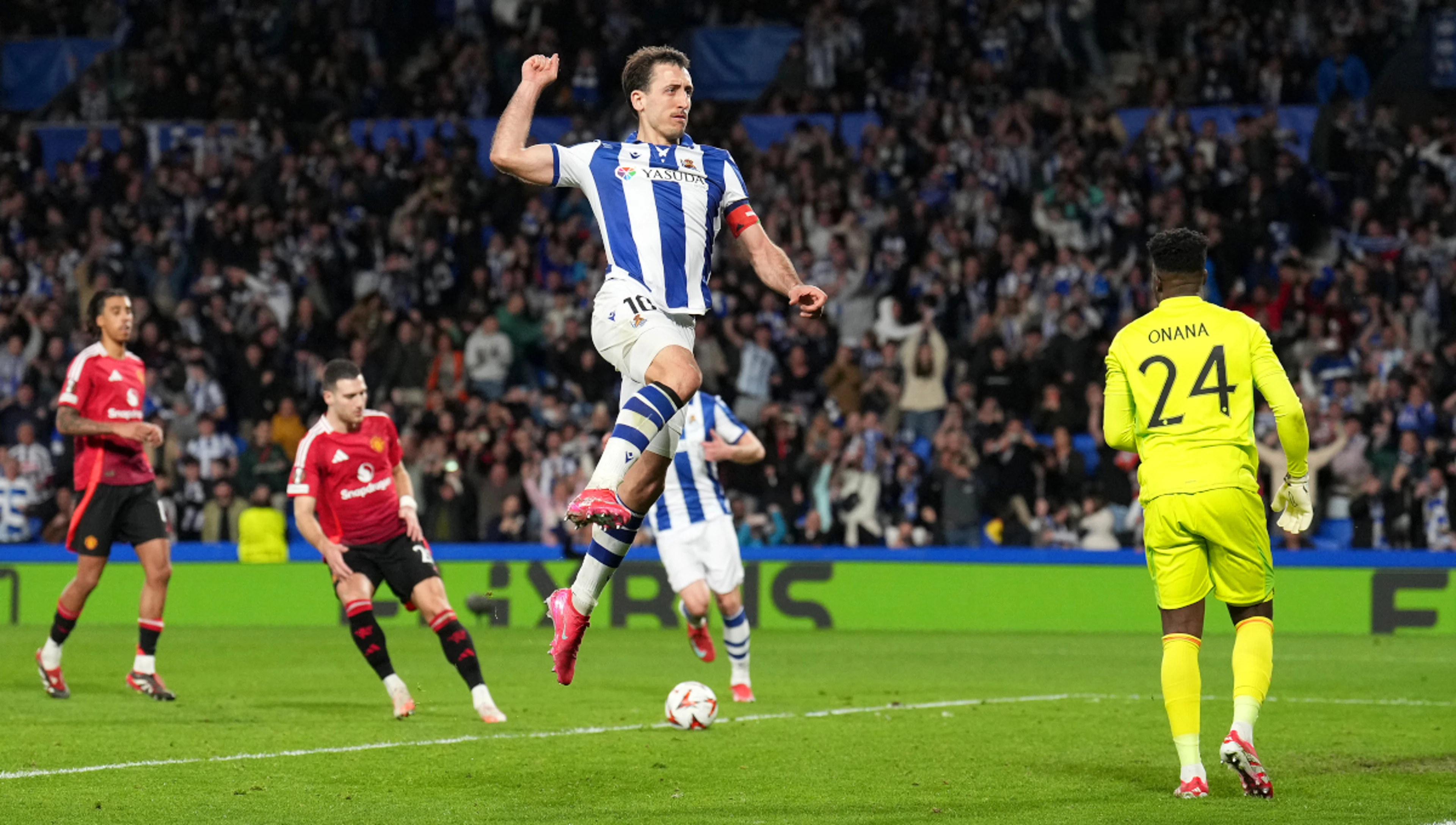Real Sociedad fight back to earn Man United draw in Europa League