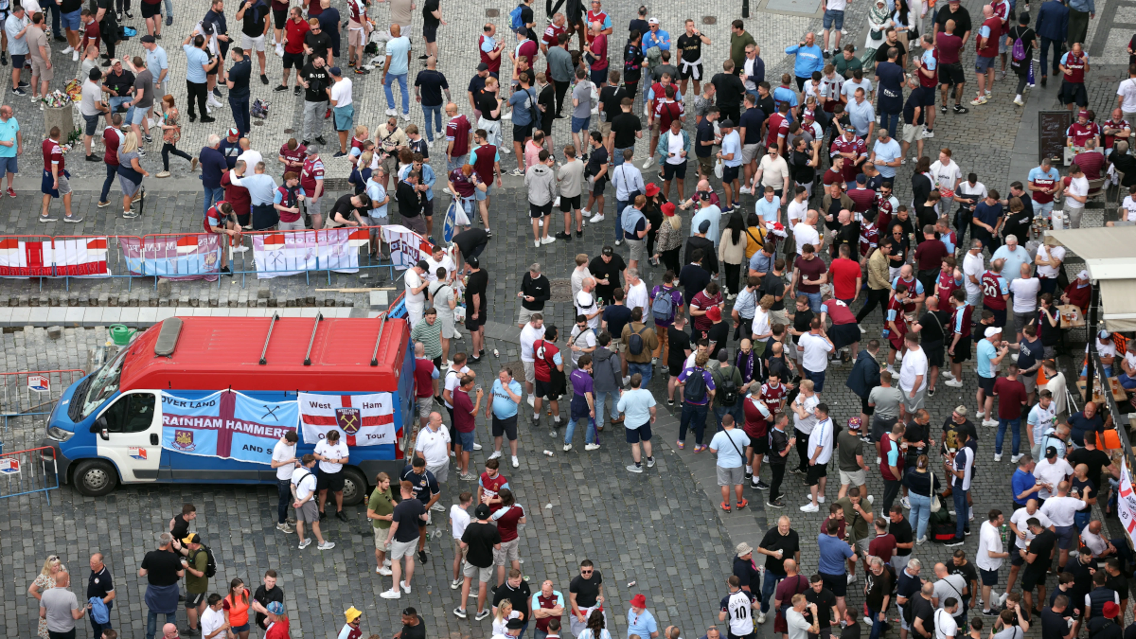 Police detain 16 after Fiorentina fans attack West Ham supporters