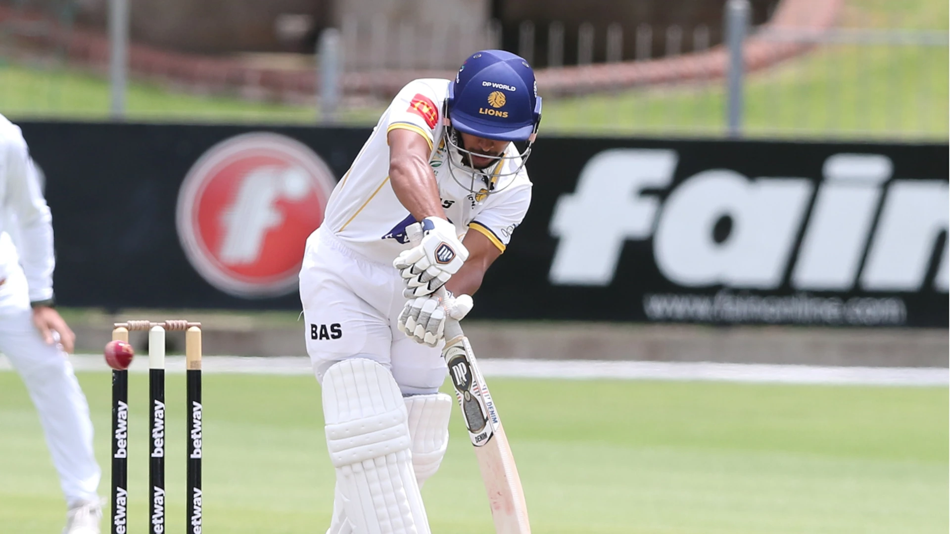 DAY 2: Hendricks marches on as Lions build big first innings score