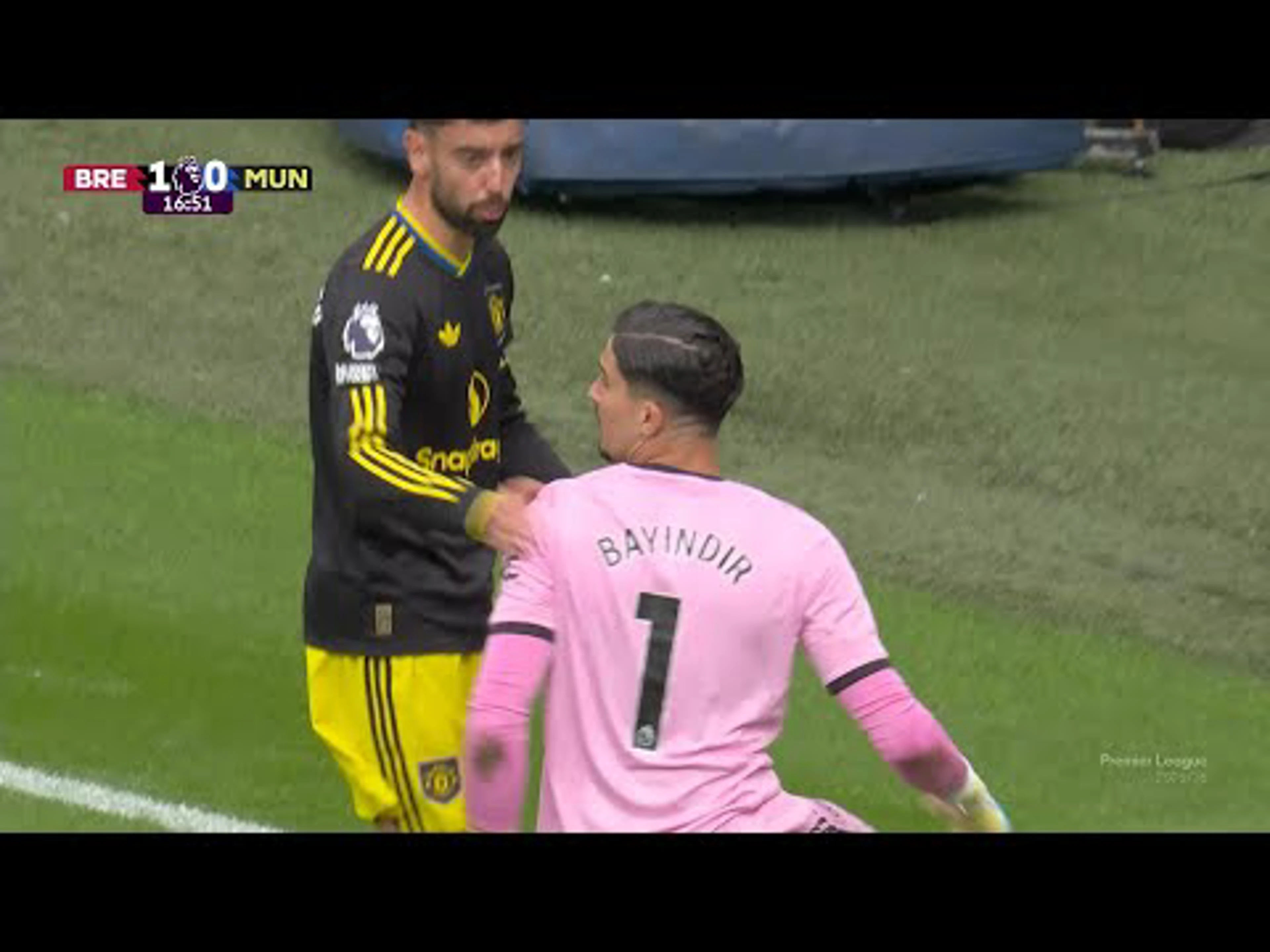 Altay Bayindir | 17ᵗʰ Minute Spectacular Gk Save v Brentford