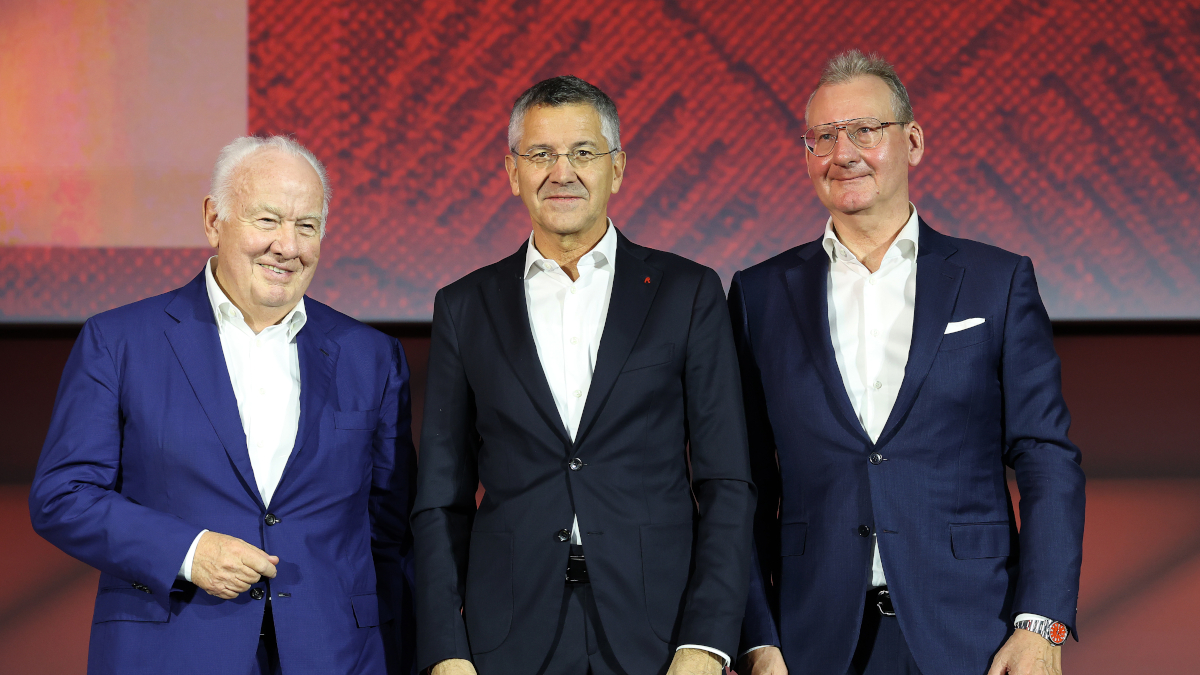Bayern announce record revenues, re-elect president Hainer