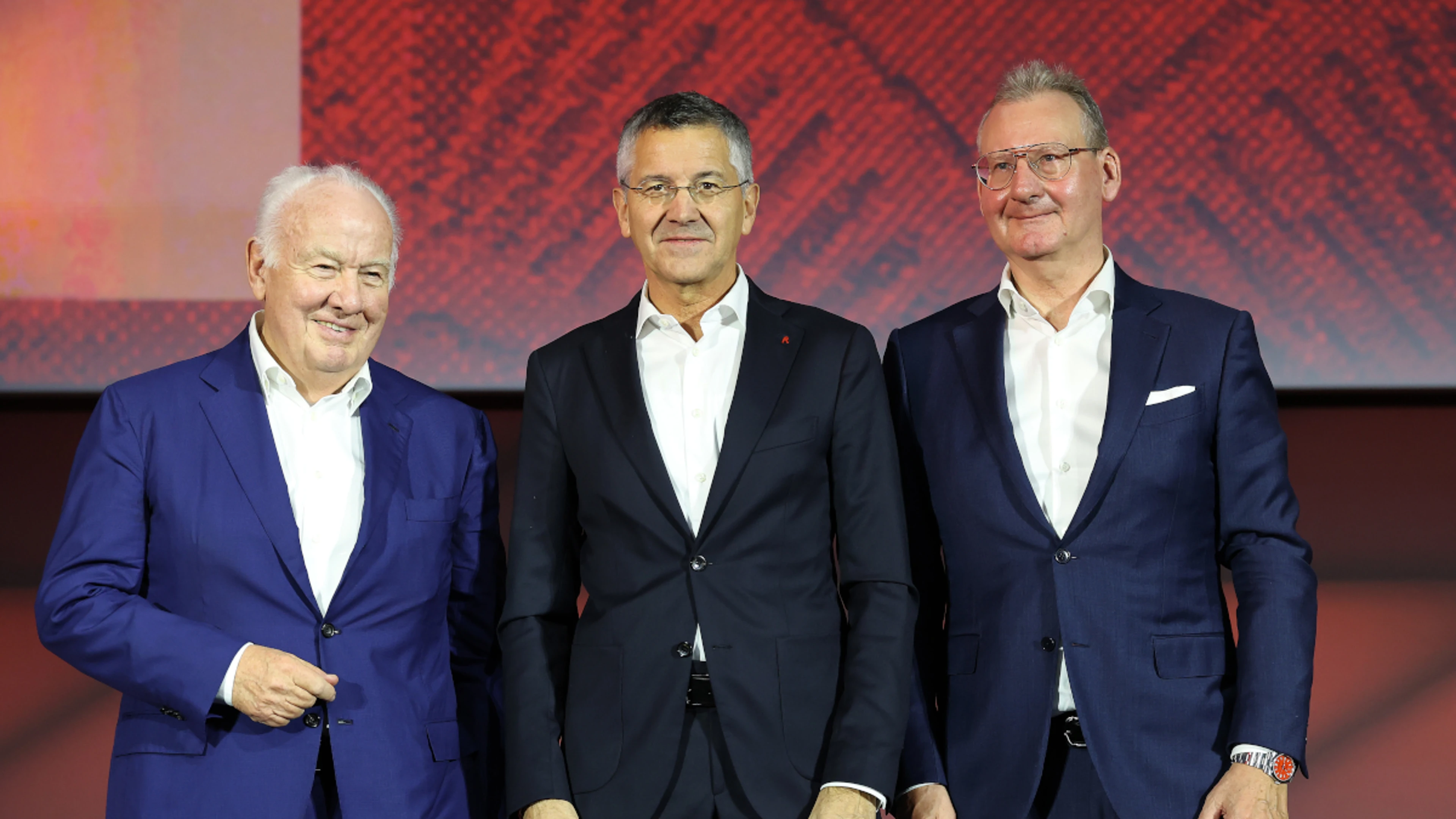 Bayern announce record revenues, re-elect president Hainer