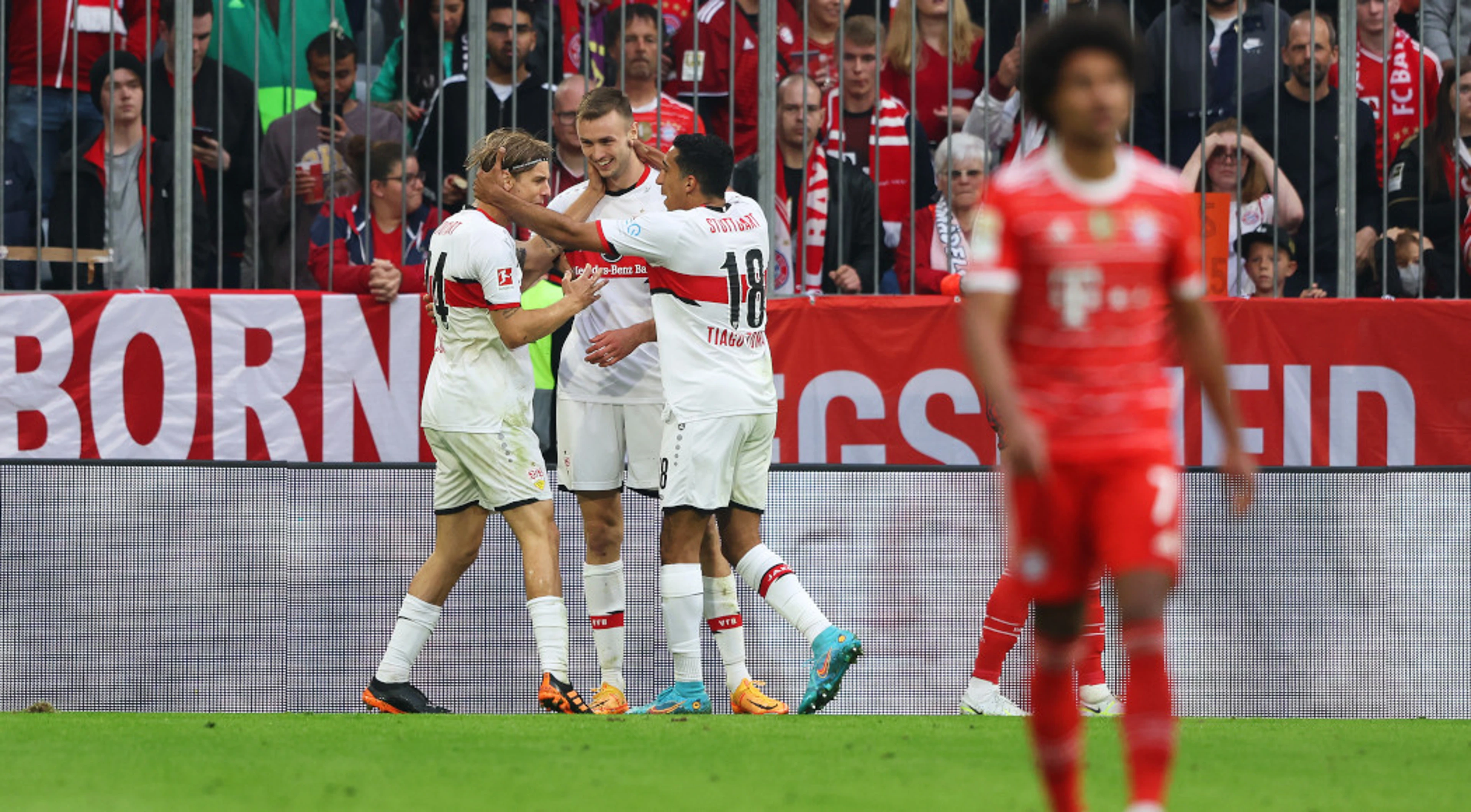 Late Stuttgart equaliser spoil Bayern's title party