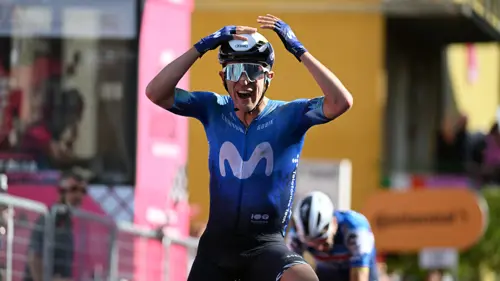 Sanchez escapes through dust and gravel for nervy Giro triumph