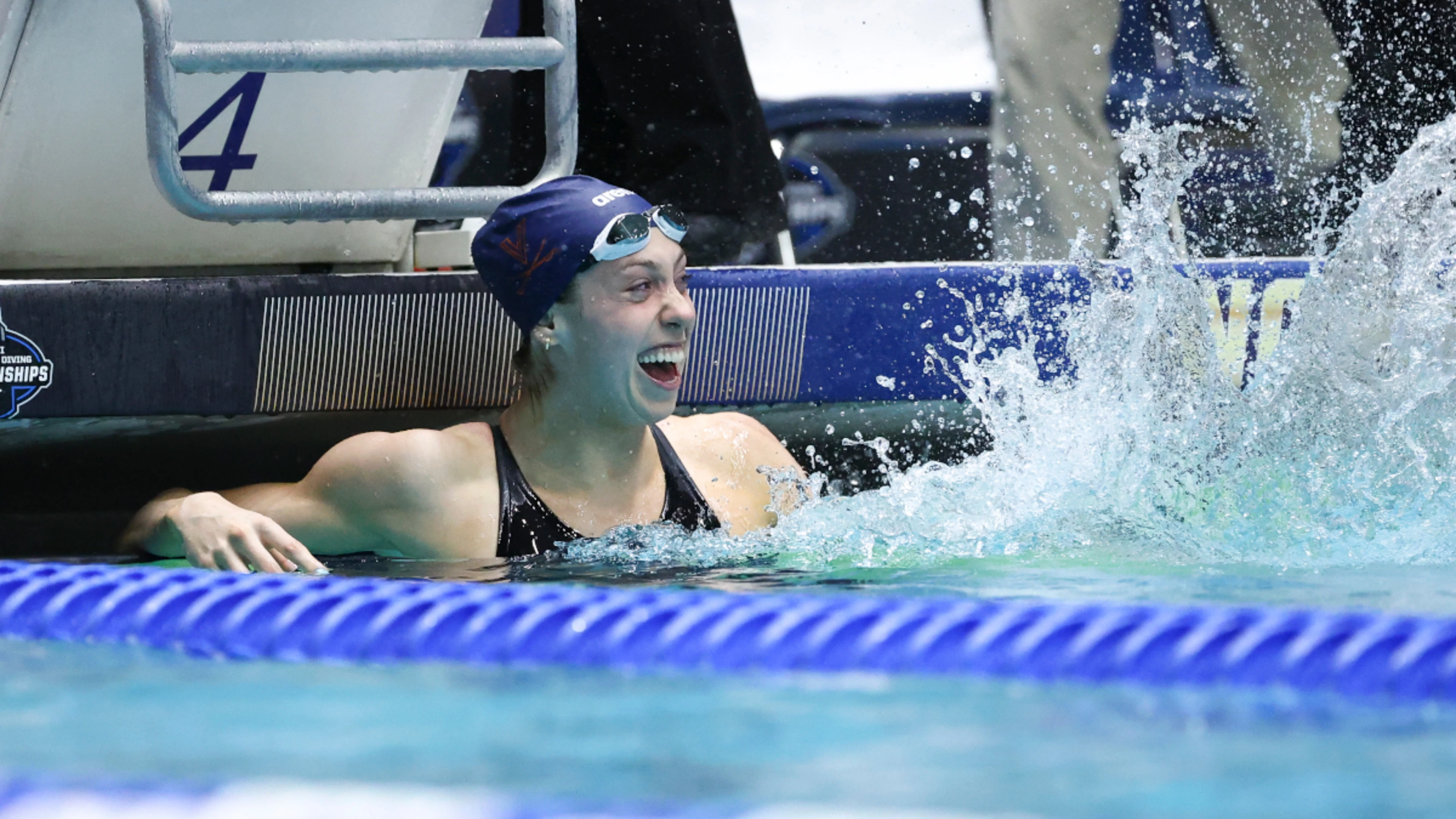 Walsh sets 100m butterfly world record