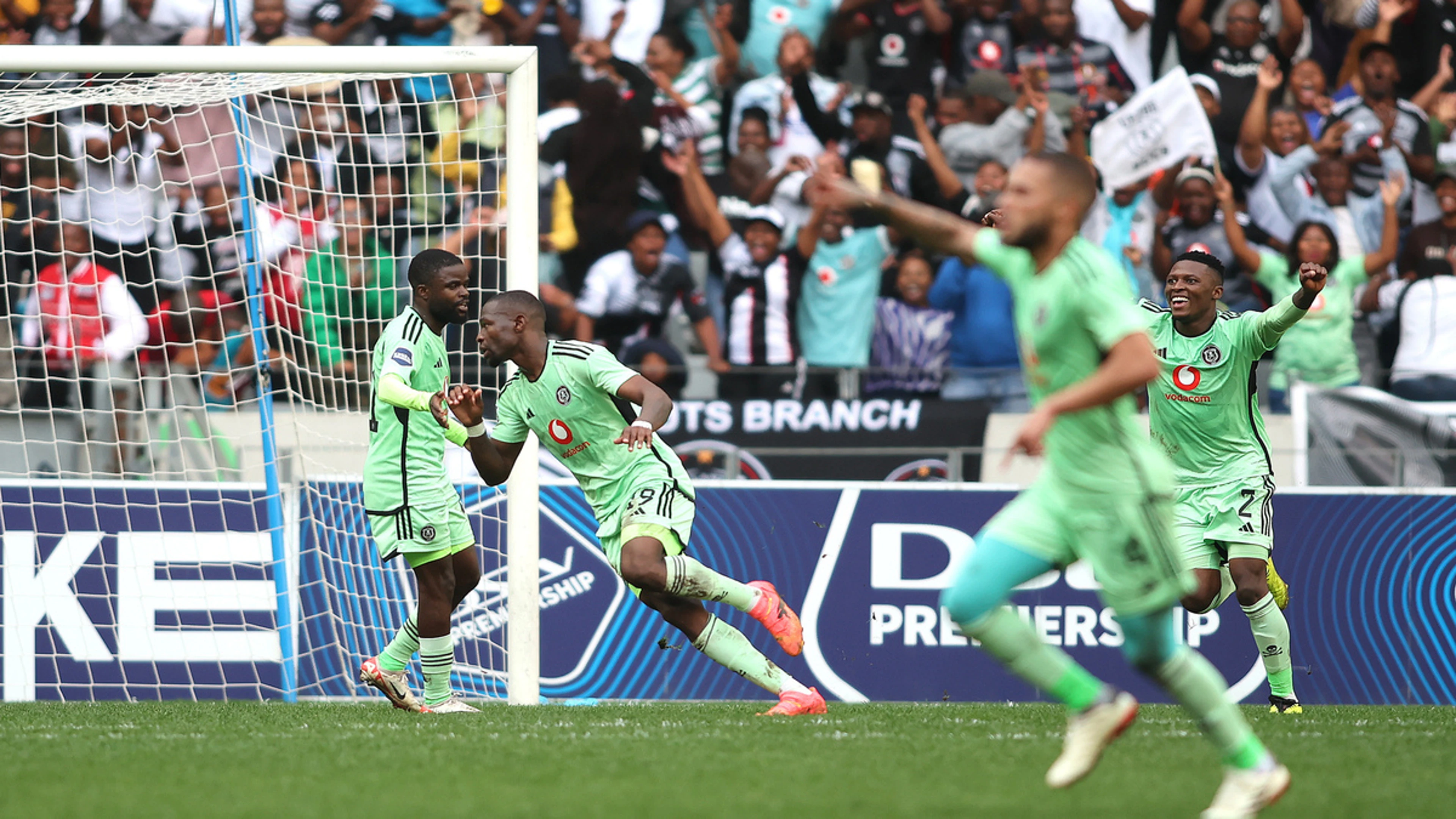 Bucs look to claim top spot